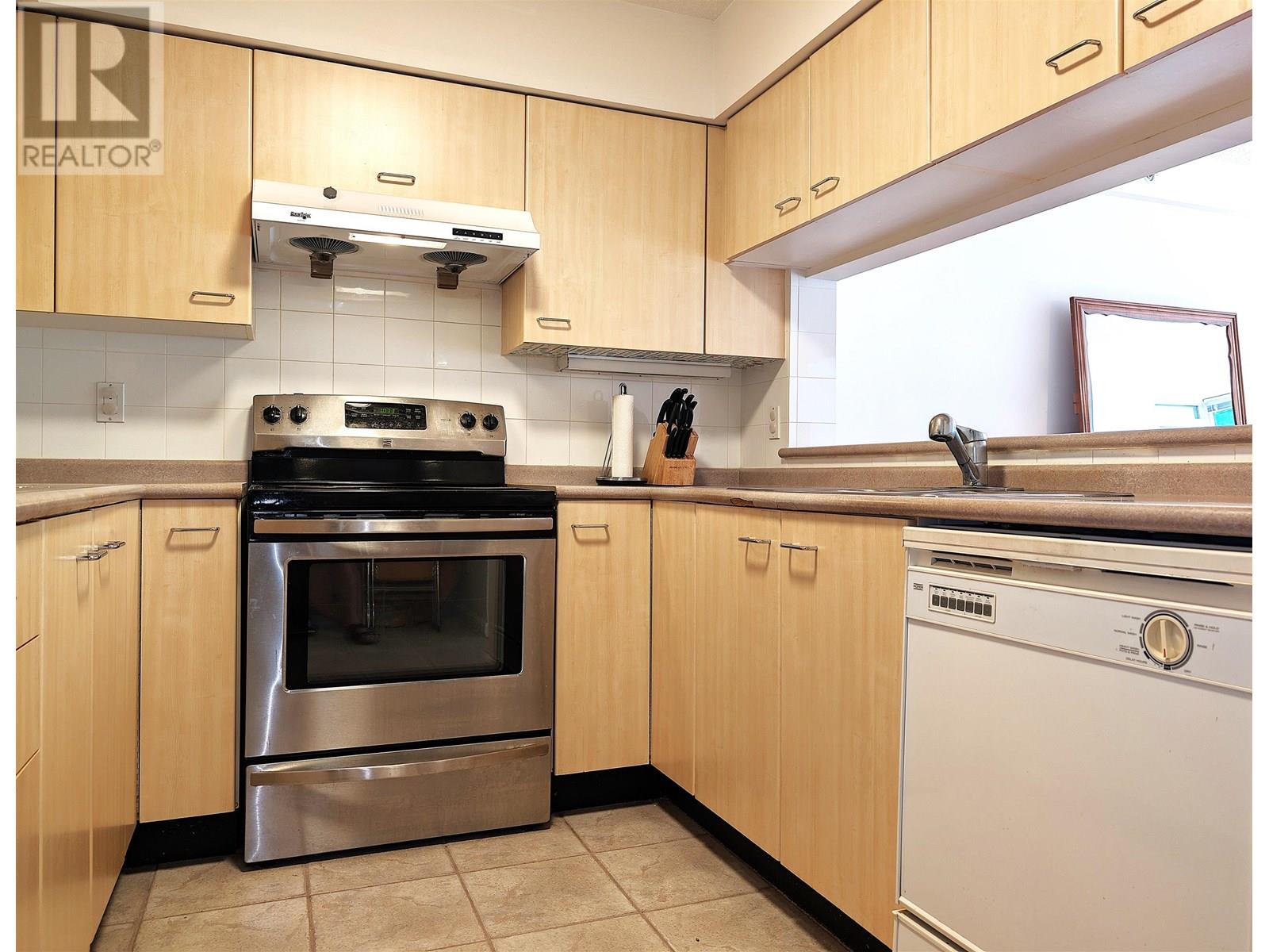 Photo 7 of 502 1148 Heffley Crescent, Coquitlam BC