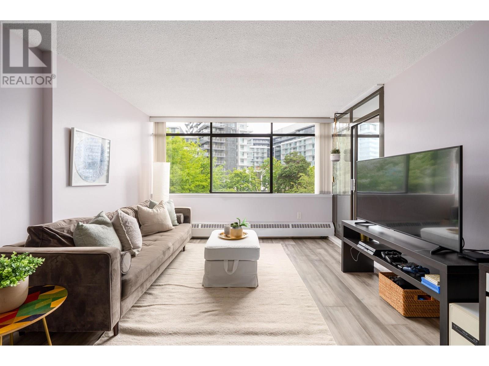 Photo 18 of 403 6631 Minoru Boulevard, Richmond BC