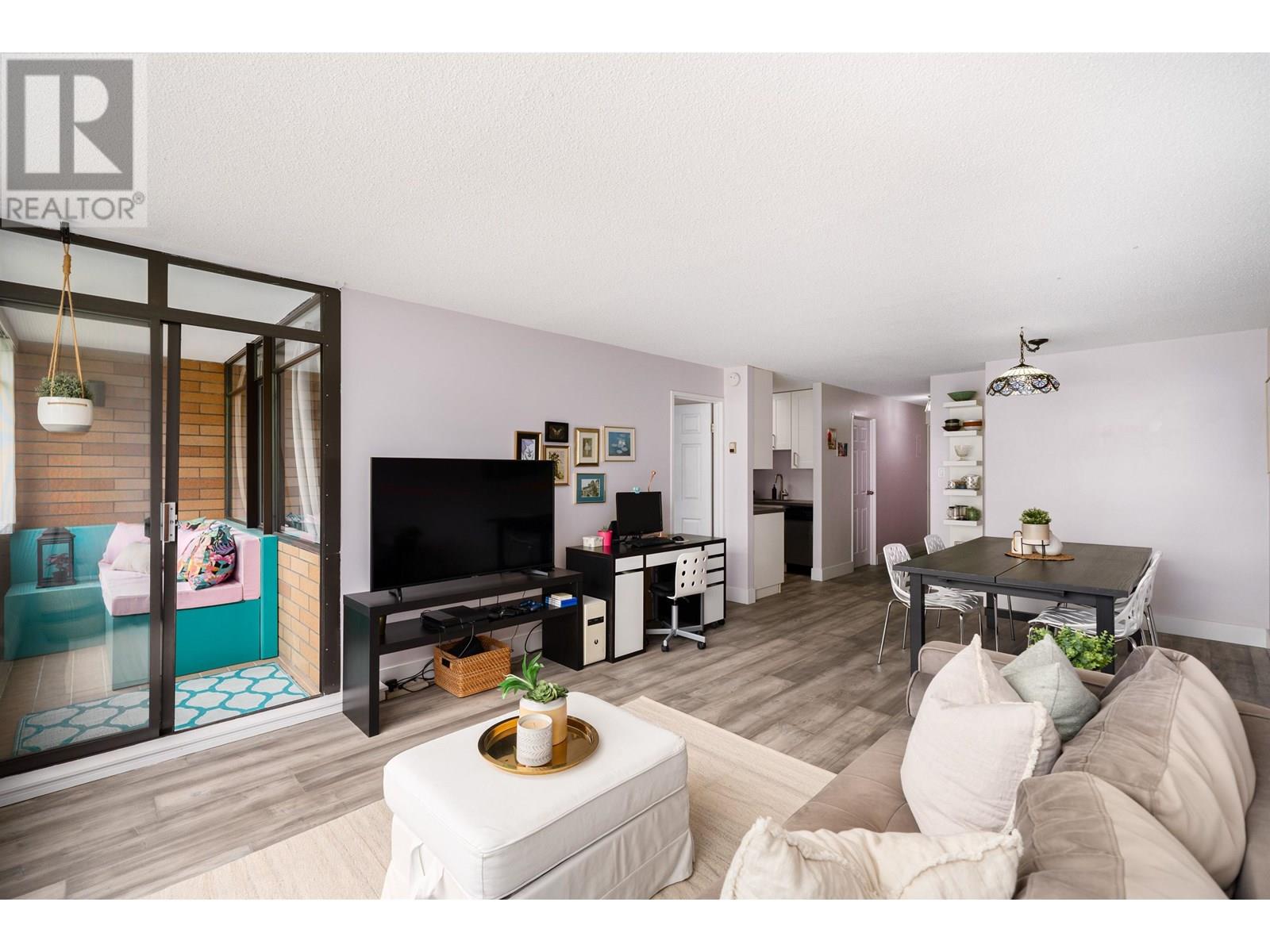 Photo 5 of 403 6631 Minoru Boulevard, Richmond BC