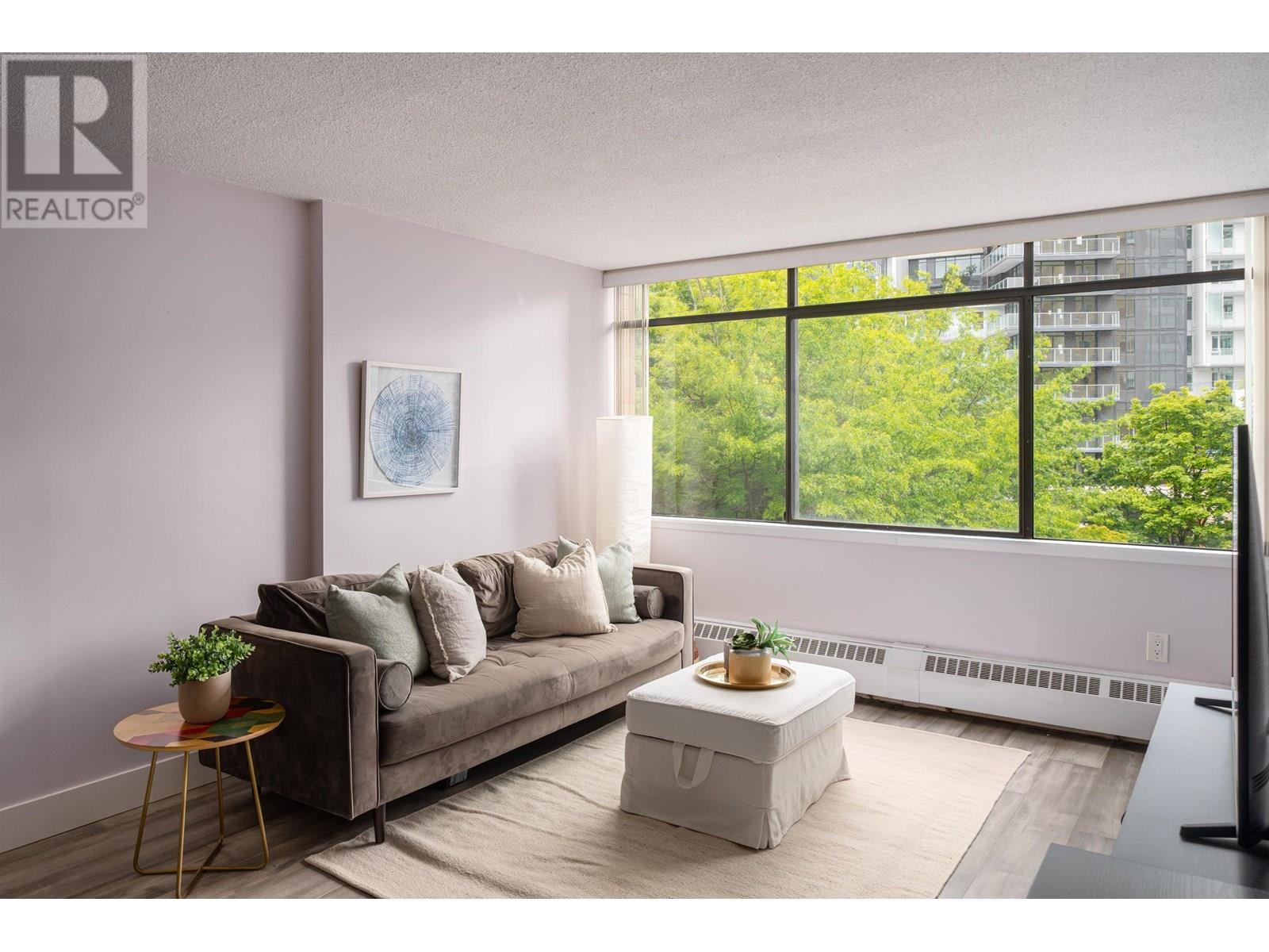 Photo 10 of 403 6631 Minoru Boulevard, Richmond BC