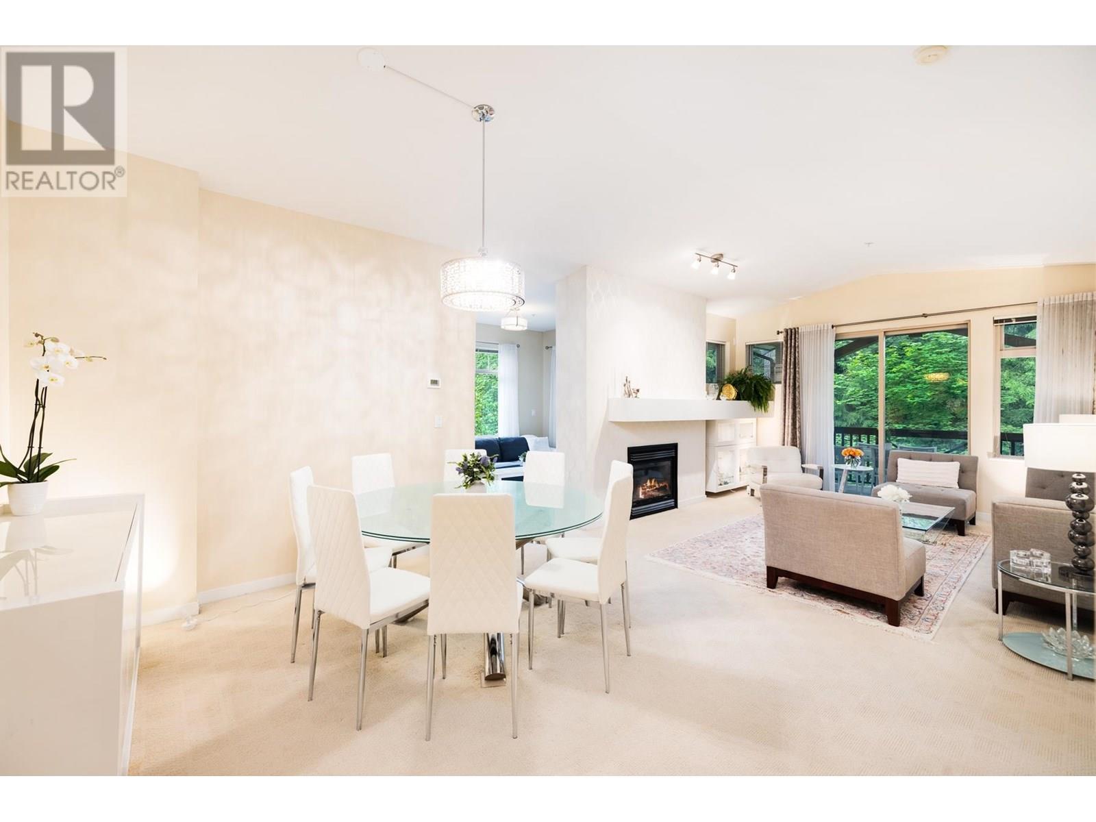 Photo 4 of 202 3125 Capilano Crescent, North Vancouver BC