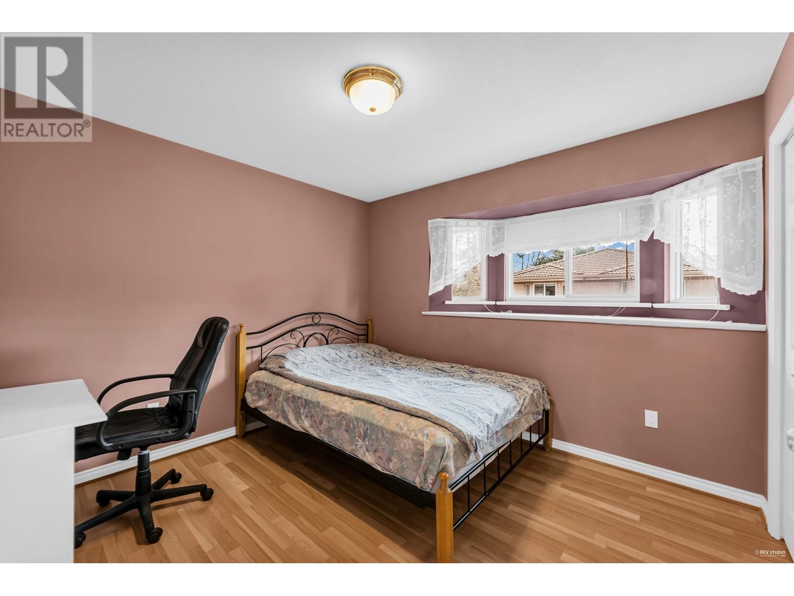 Photo 13 of 6 8151 Garden City Road, Richmond BC