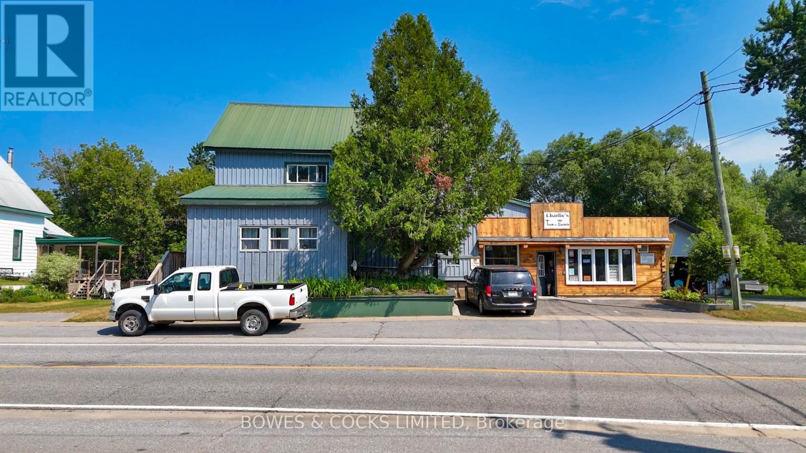 Photo 2 of 5490 Highway 620, Wollaston ON