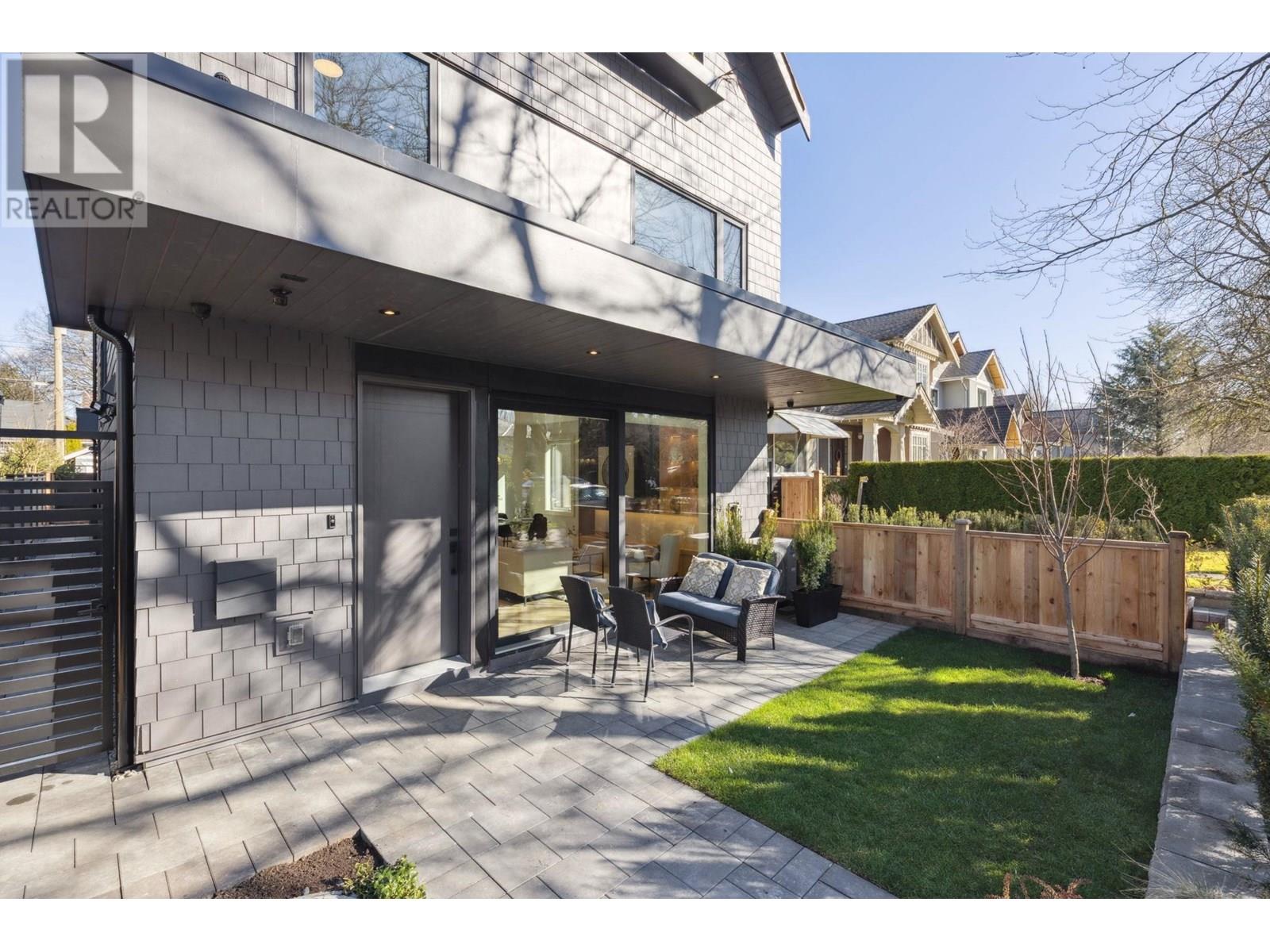 Photo 14 of 1 3081 West 14th Avenue, Vancouver BC