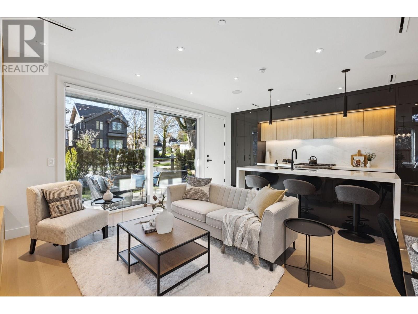 Photo 2 of 1 3081 West 14th Avenue, Vancouver BC