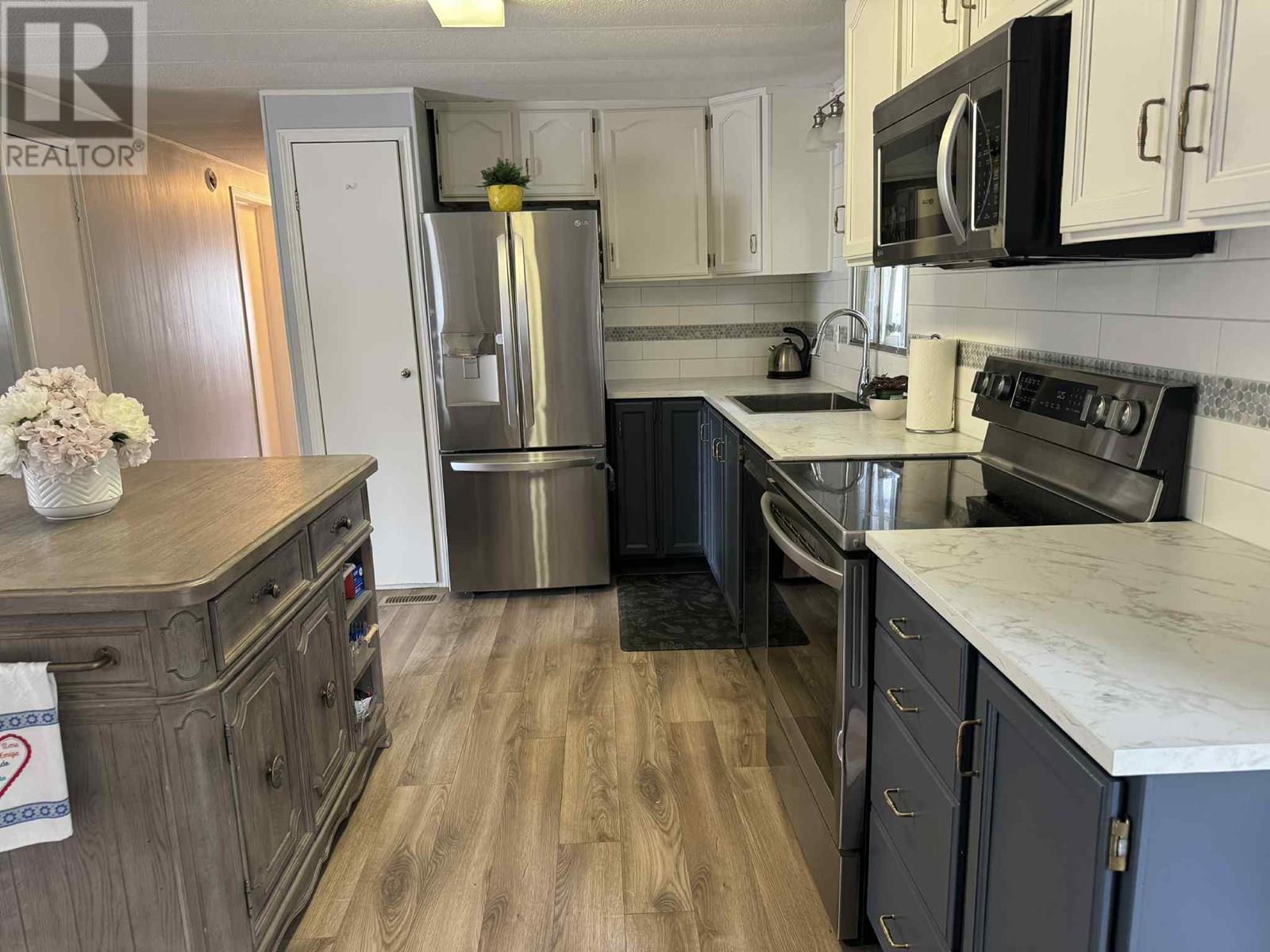 Photo 5 of 6864 Ranchero Drive E, Salmon Arm BC