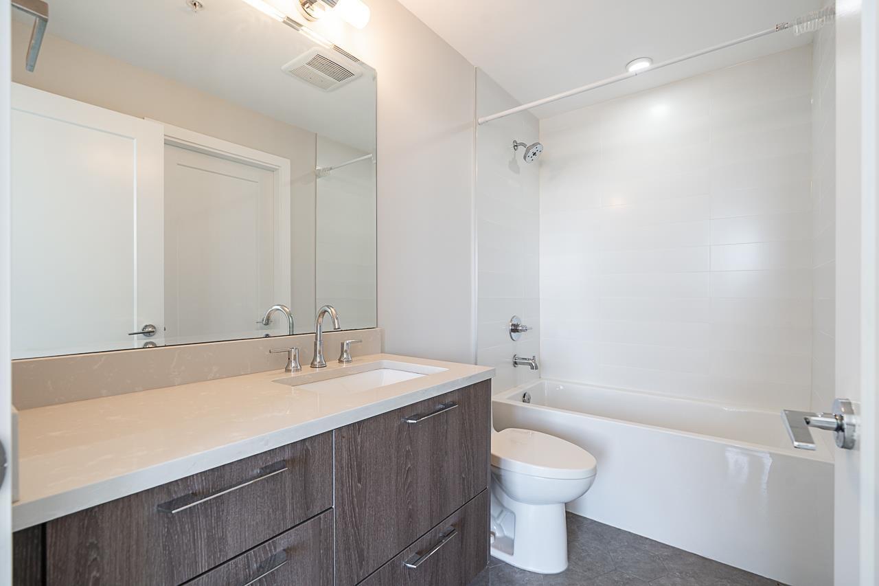 Photo 15 of 504 11501 84 Avenue, Delta BC