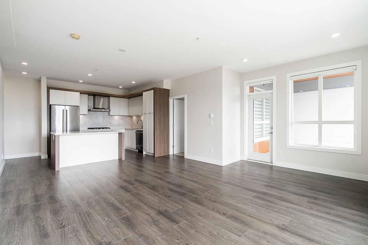 Photo 6 of 504 11501 84 Avenue, Delta BC