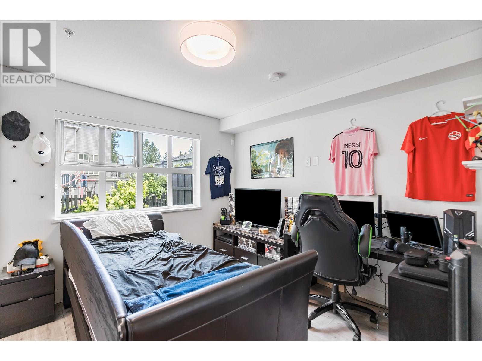 Photo 15 of 21 24076 112 Avenue, Maple Ridge BC