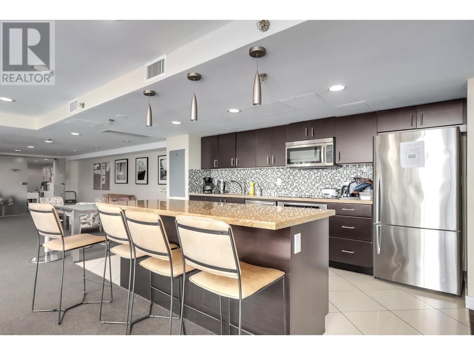 507 162 VICTORY SHIP WAY, North Vancouver