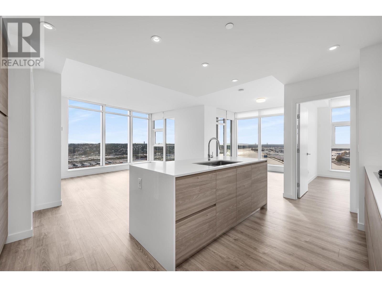 4008 680 QUAYSIDE DRIVE, New Westminster