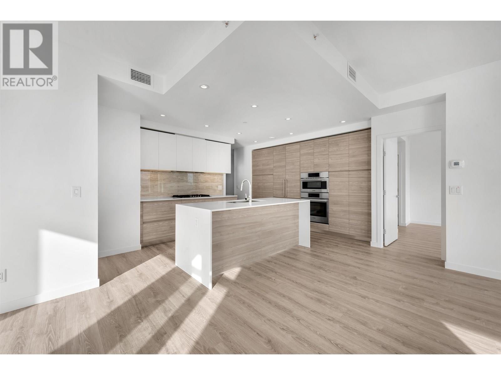 4008 680 QUAYSIDE DRIVE, New Westminster
