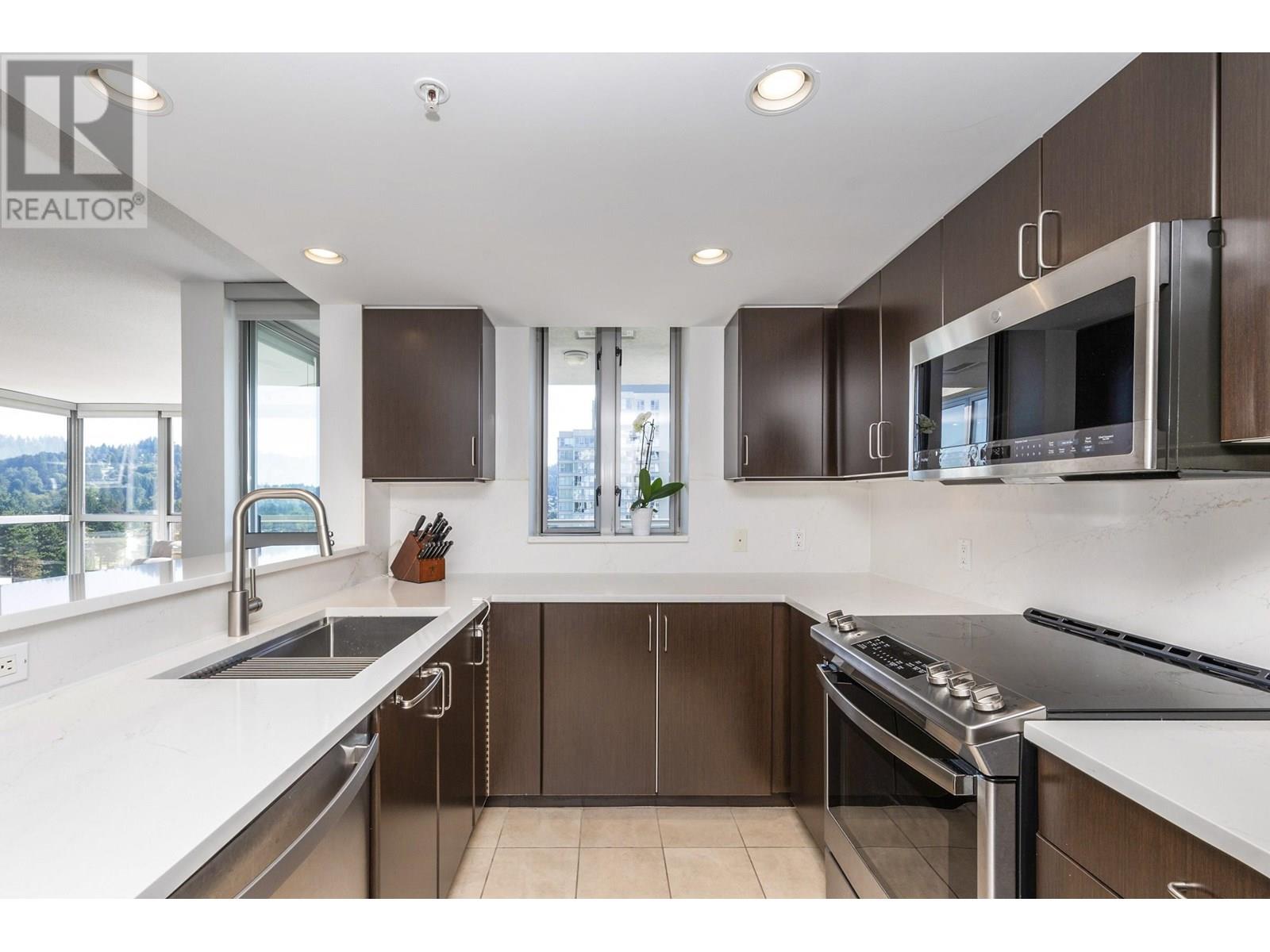 Photo 11 of 1303 295 Guildford Way, Port Moody BC