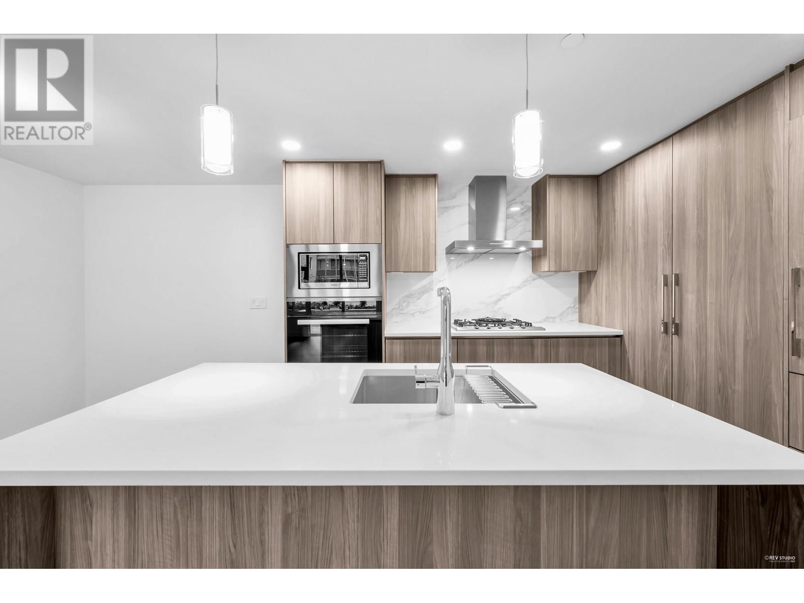 Photo 4 of 416 8611 Hazelbridge Way, Richmond BC