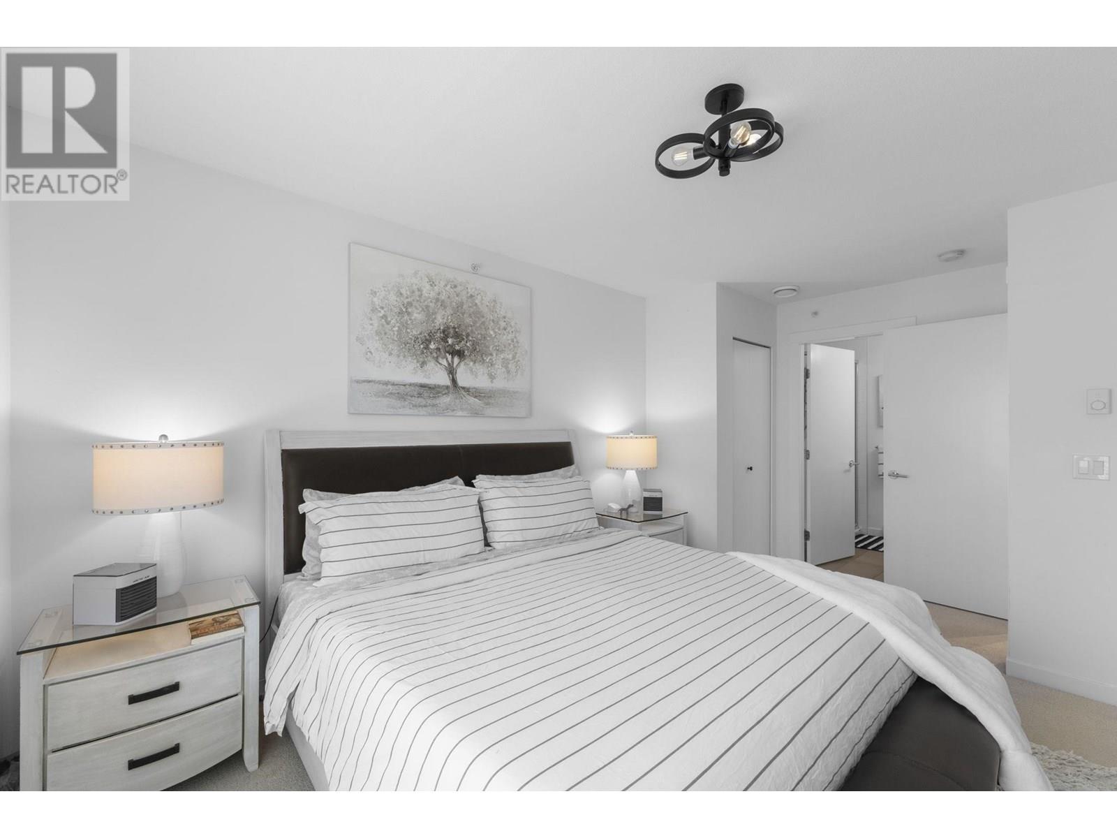 Photo 6 of 26 2560 Pitt River Road, Port Coquitlam BC