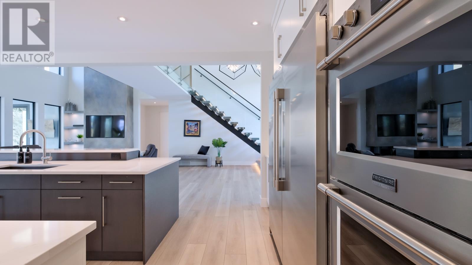  740 Pinehaven Court, Kelowna