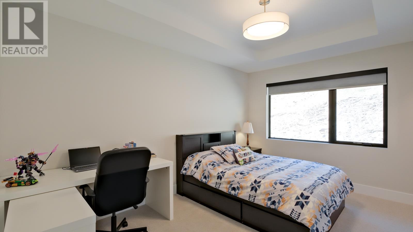  740 Pinehaven Court, Kelowna