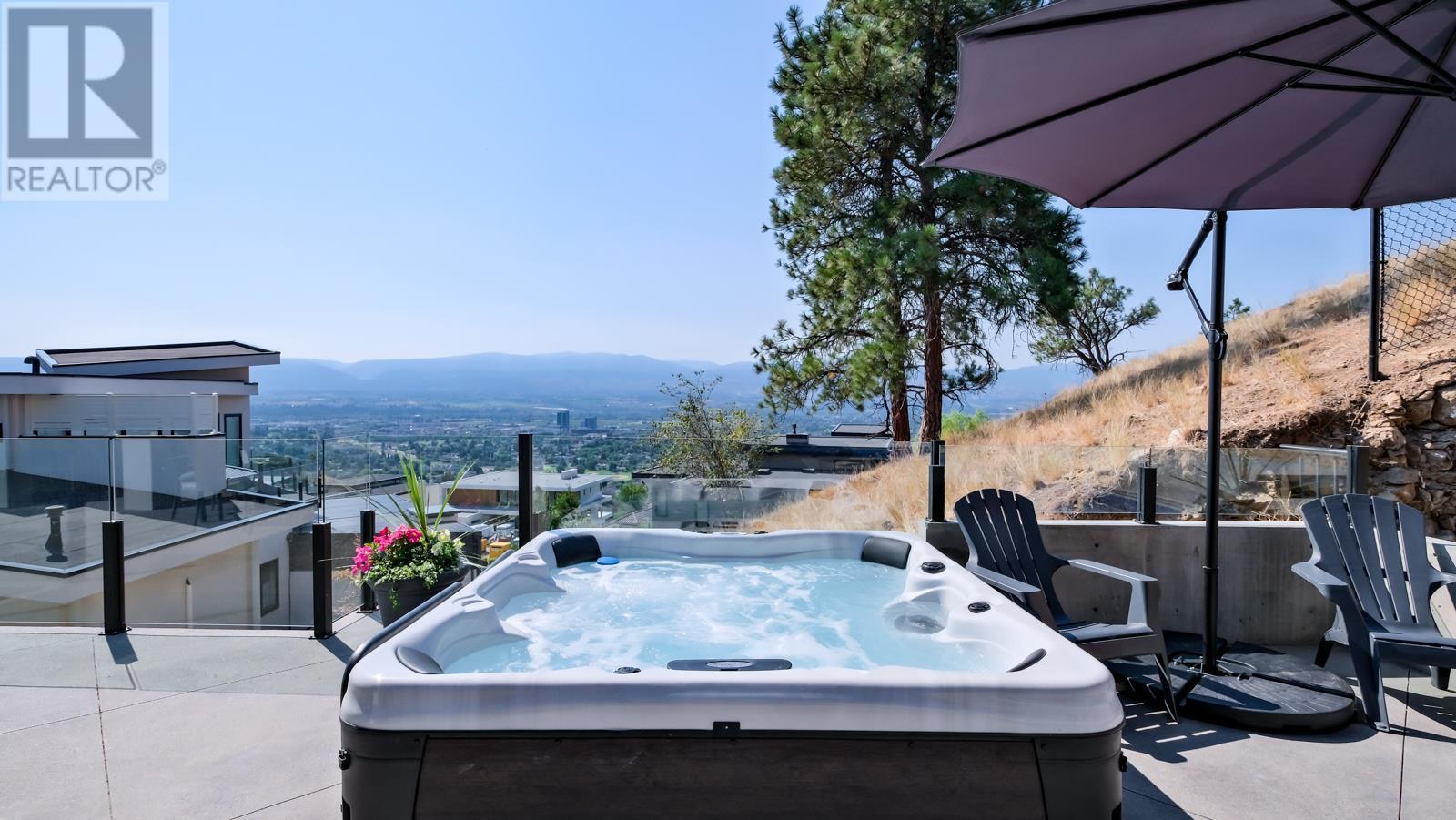  740 Pinehaven Court, Kelowna