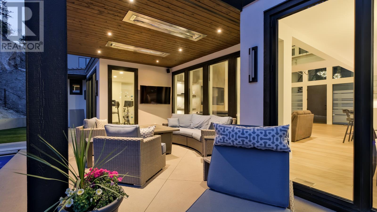  740 Pinehaven Court, Kelowna