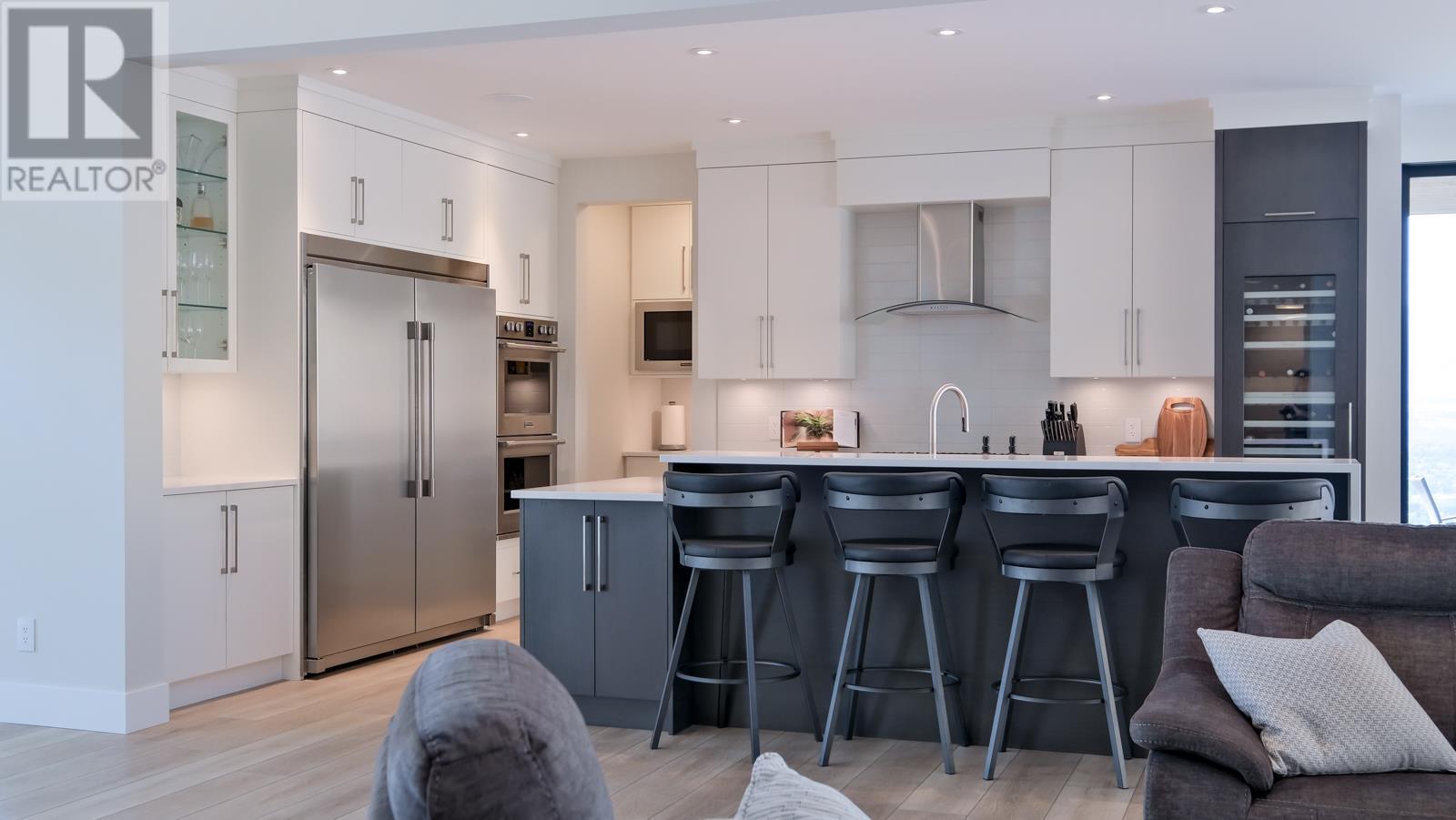  740 Pinehaven Court, Kelowna