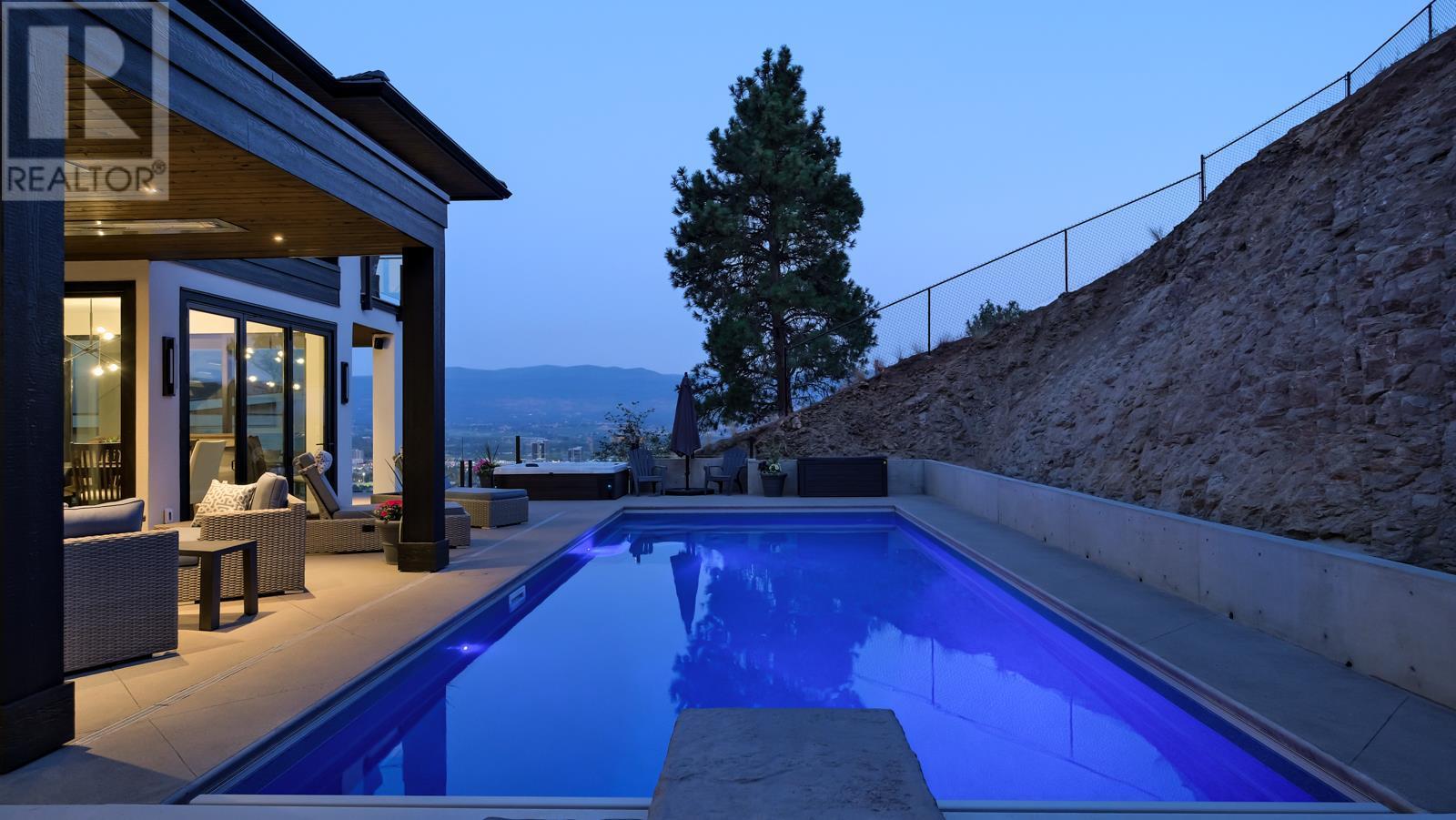  740 Pinehaven Court, Kelowna