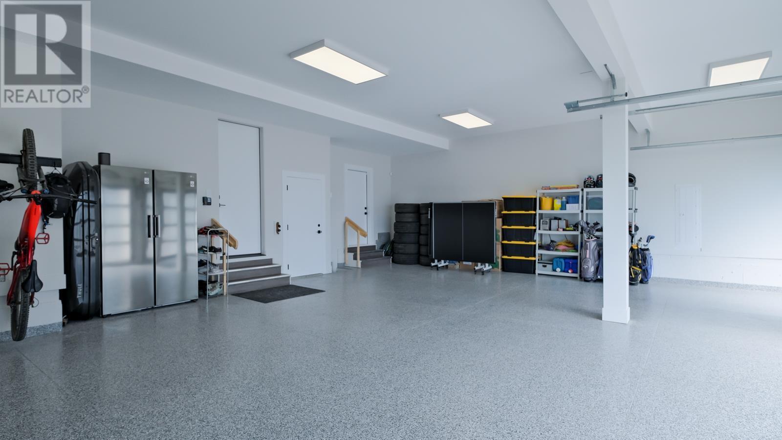  740 Pinehaven Court, Kelowna