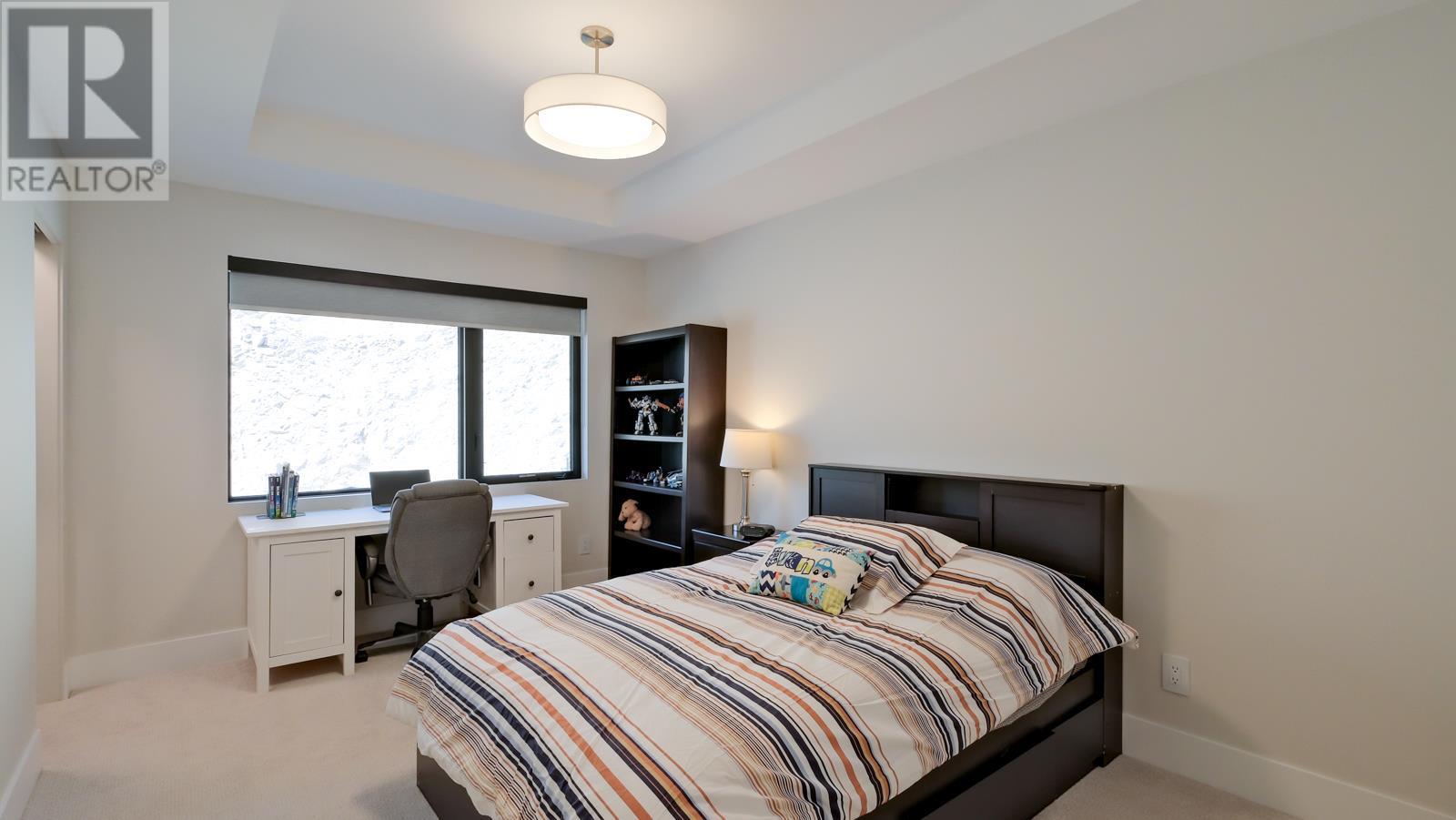  740 Pinehaven Court, Kelowna