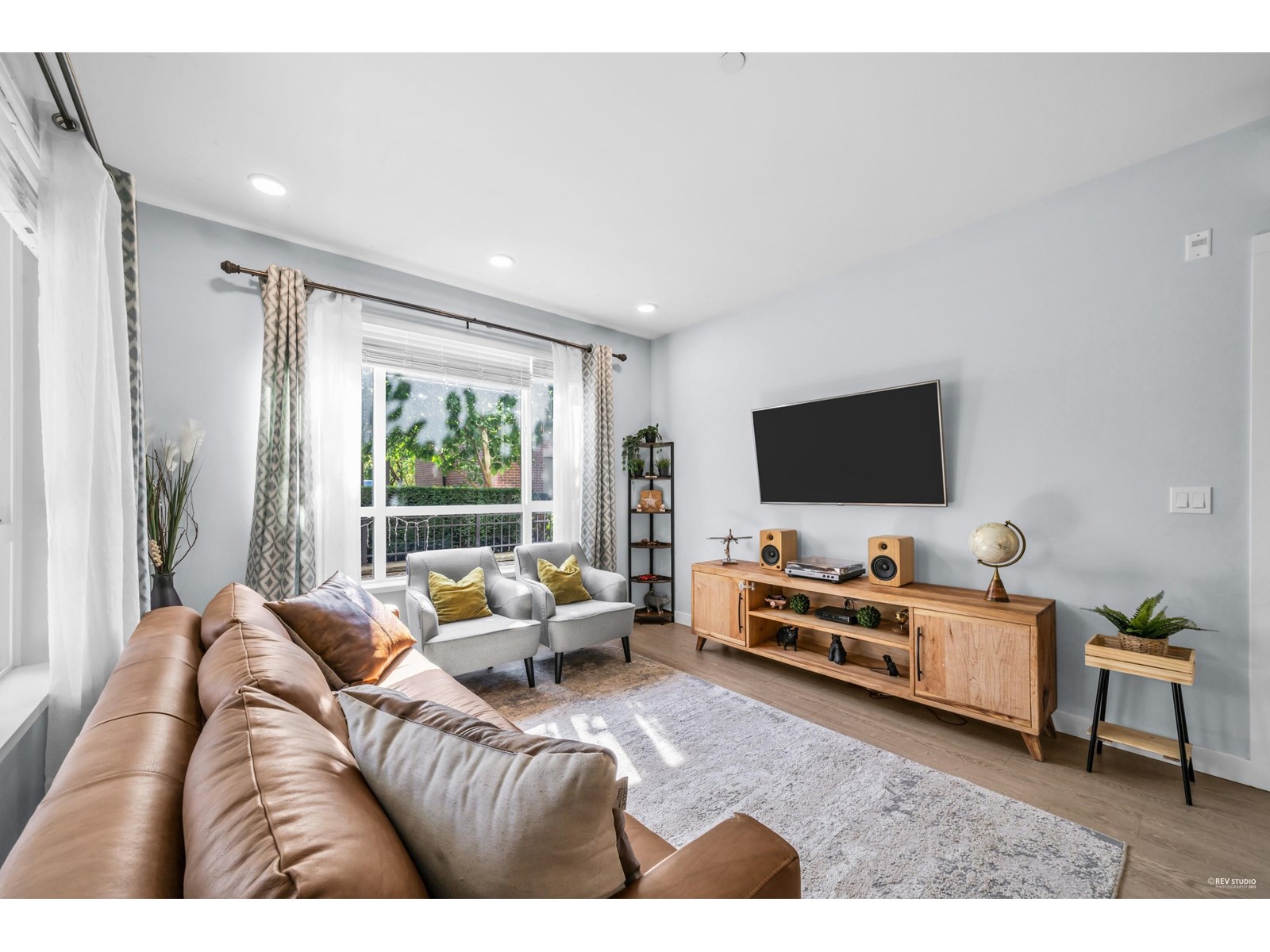 102 33540 MAYFAIR AVENUE, Abbotsford