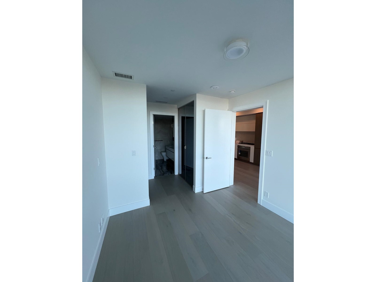 406 1342 JOHNSTON ROAD, White Rock