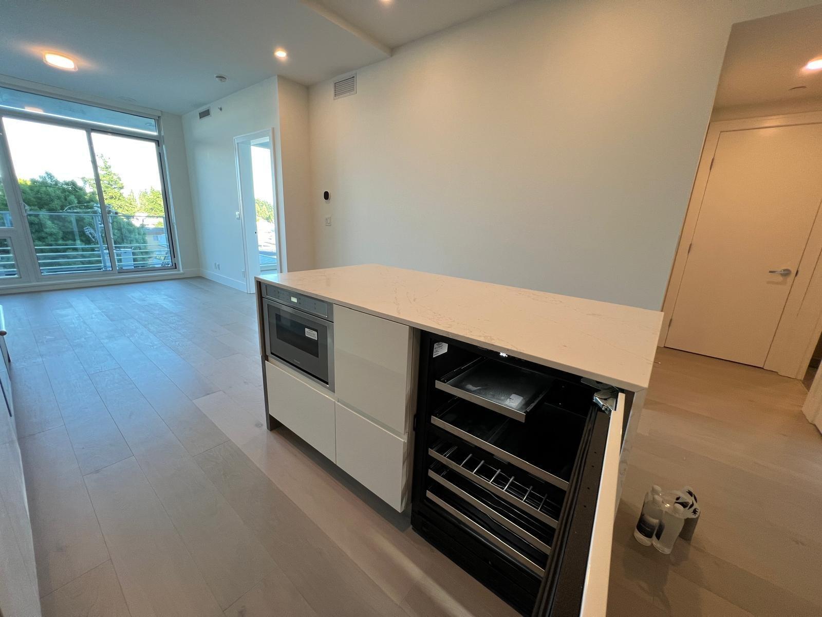 406 1342 JOHNSTON ROAD, White Rock
