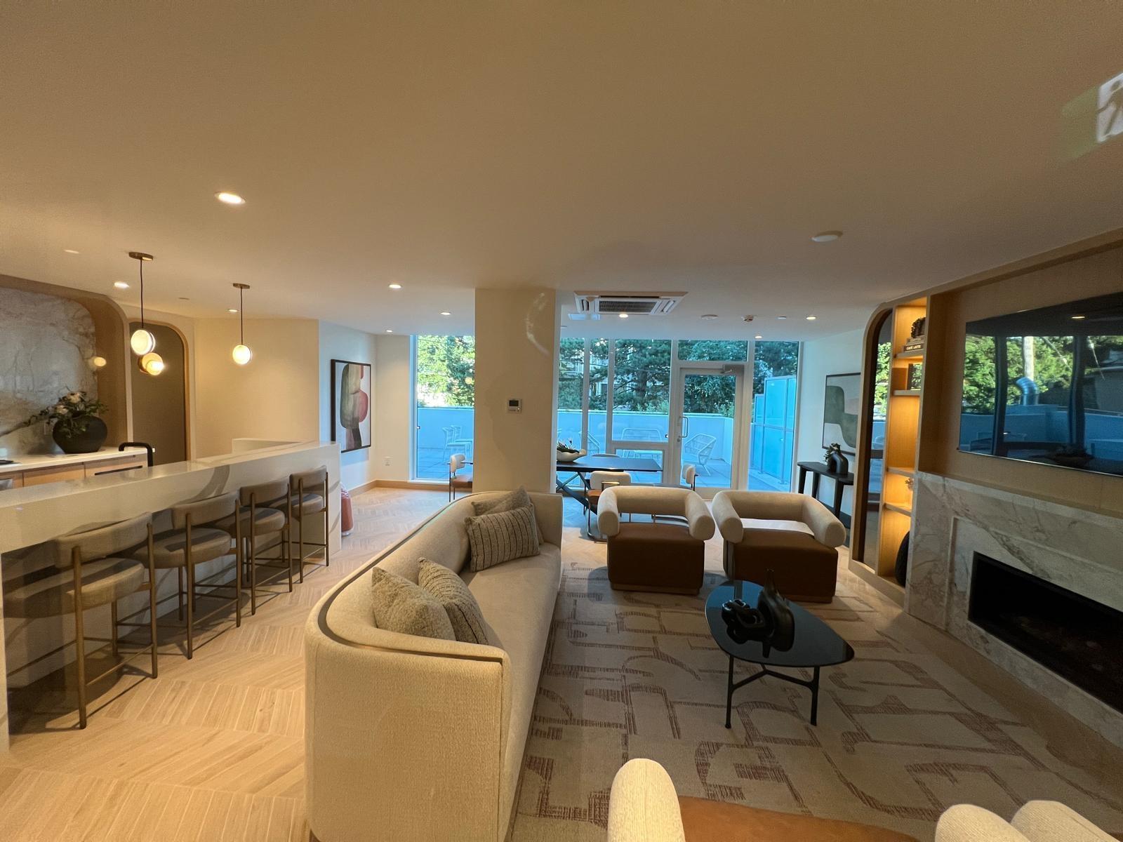 406 1342 JOHNSTON ROAD, White Rock