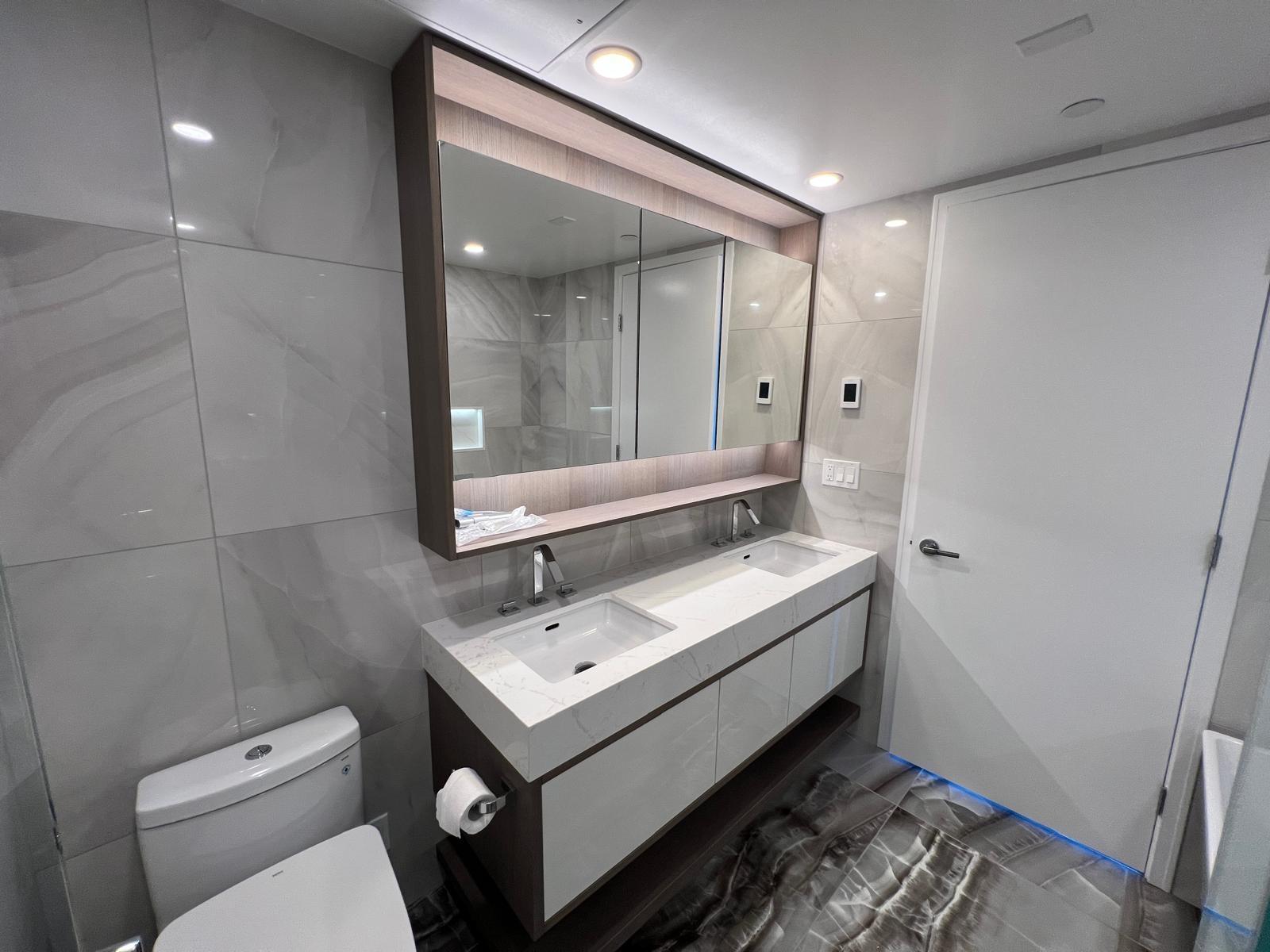 406 1342 JOHNSTON ROAD, White Rock
