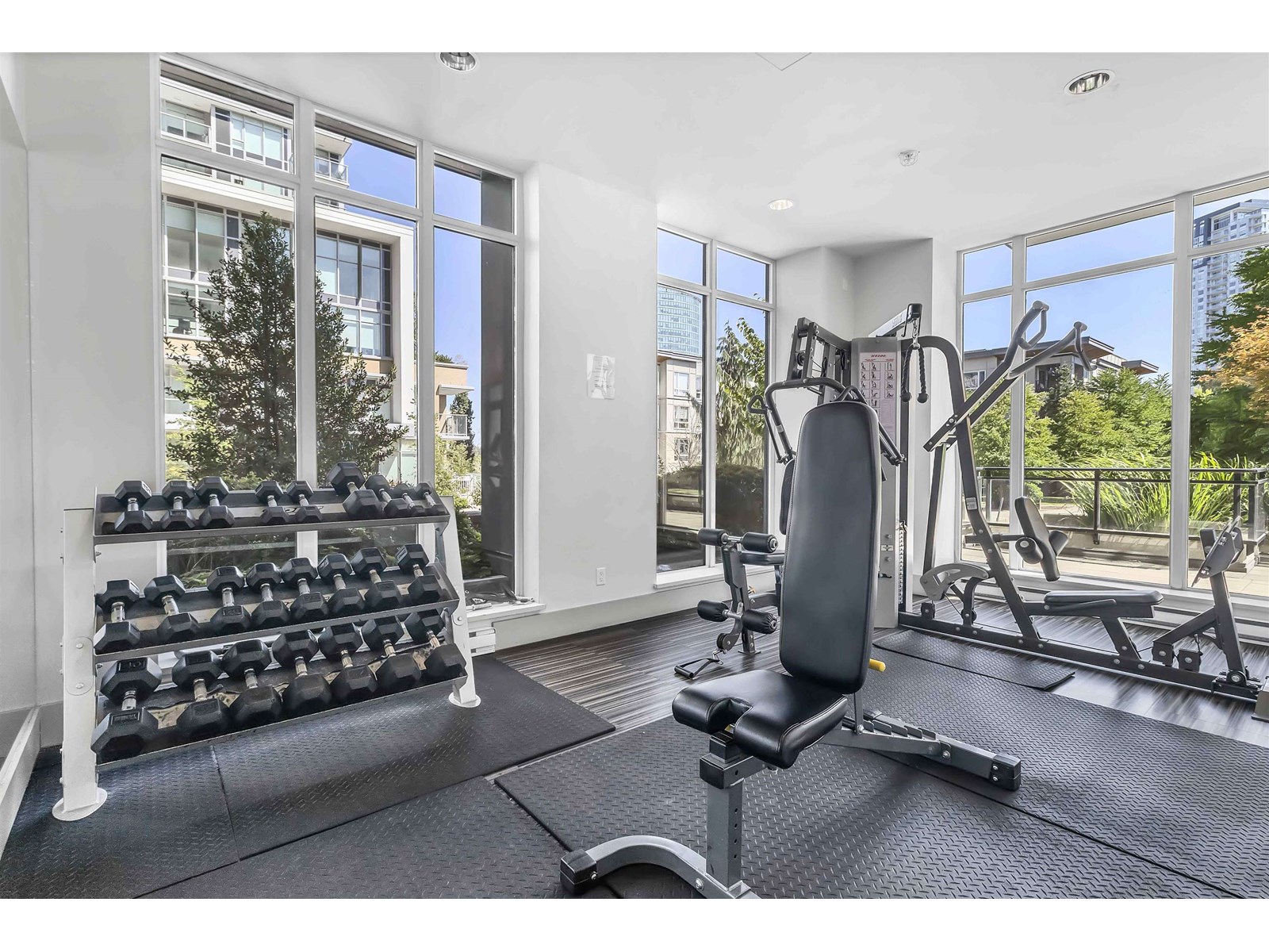 Photo 8 of 2703 13325 102 A Avenue, Surrey BC