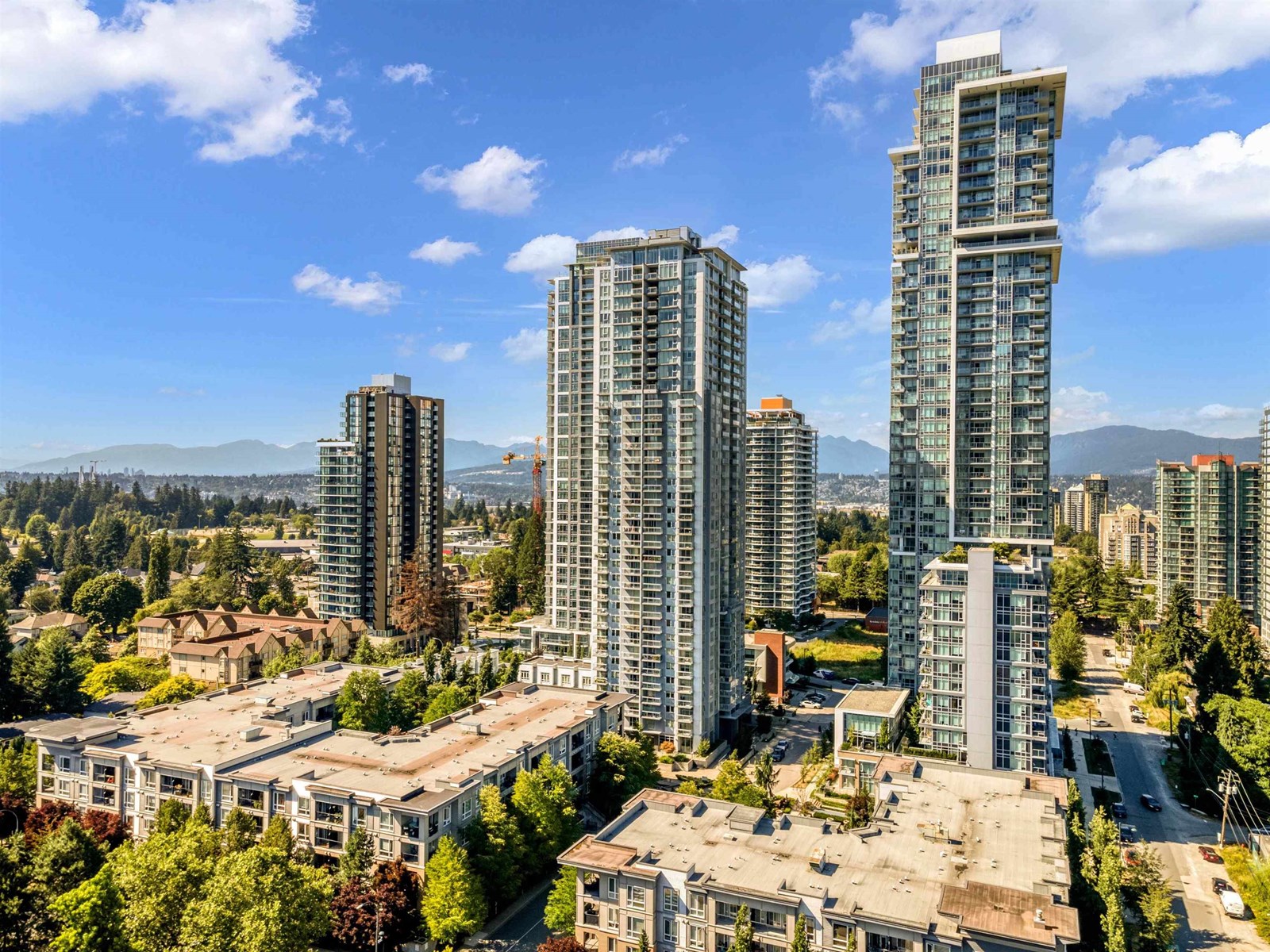 Photo 11 of 2703 13325 102 A Avenue, Surrey BC