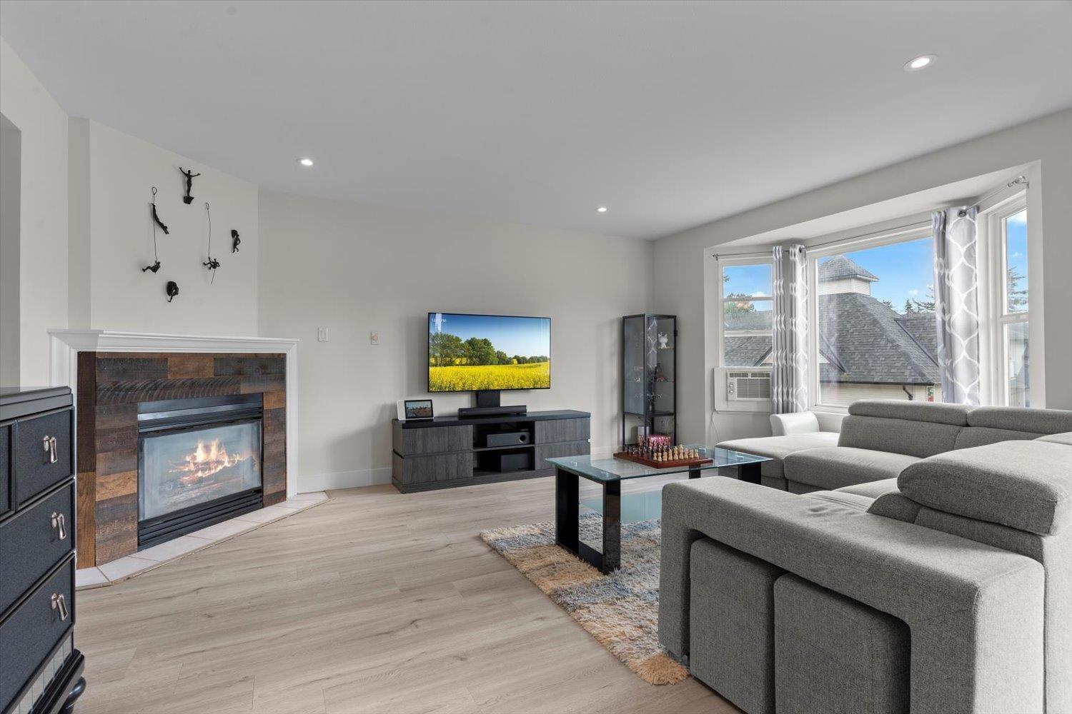 Photo 2 of 53 34332 Maclure Road, Abbotsford BC