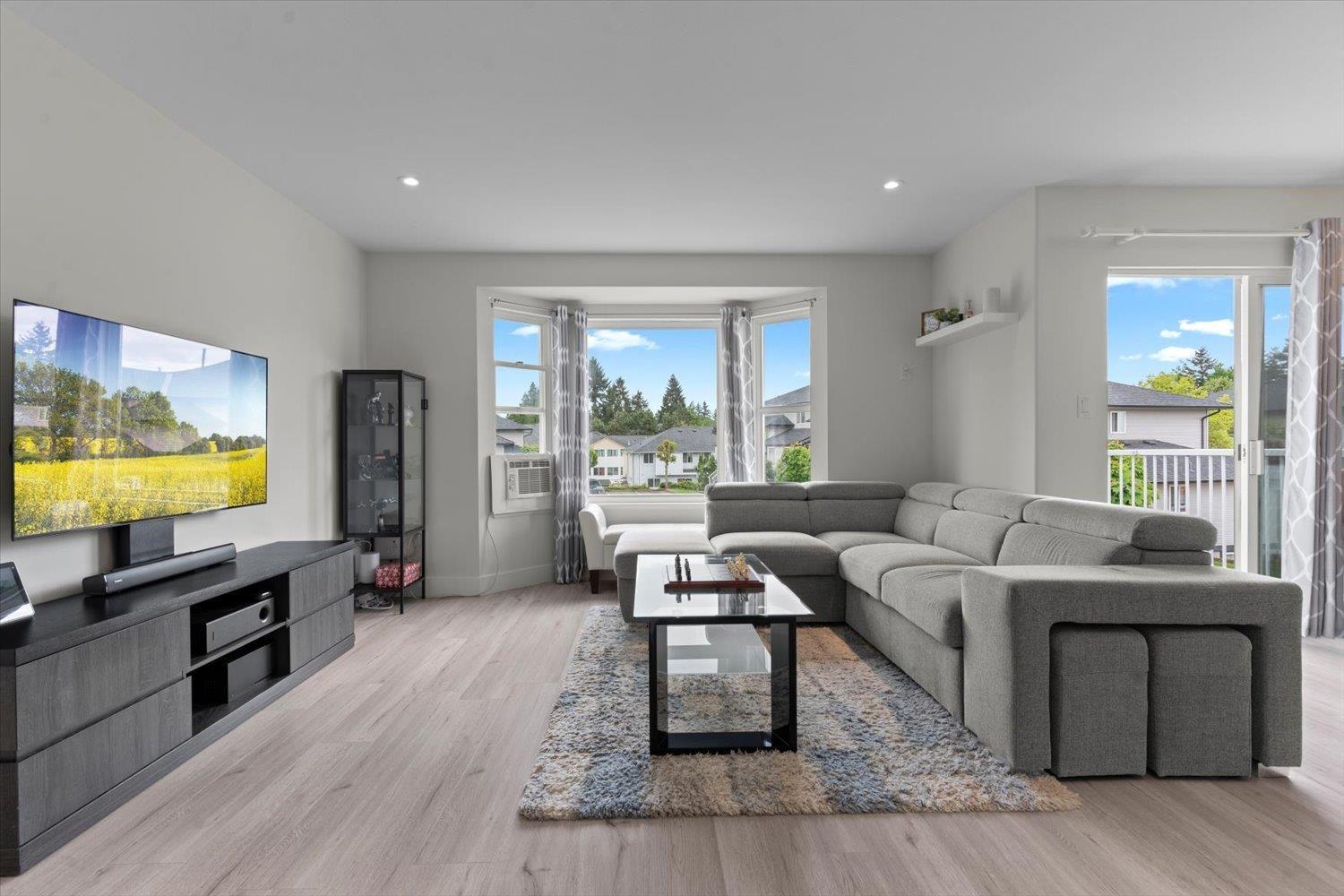 Photo 3 of 53 34332 Maclure Road, Abbotsford BC