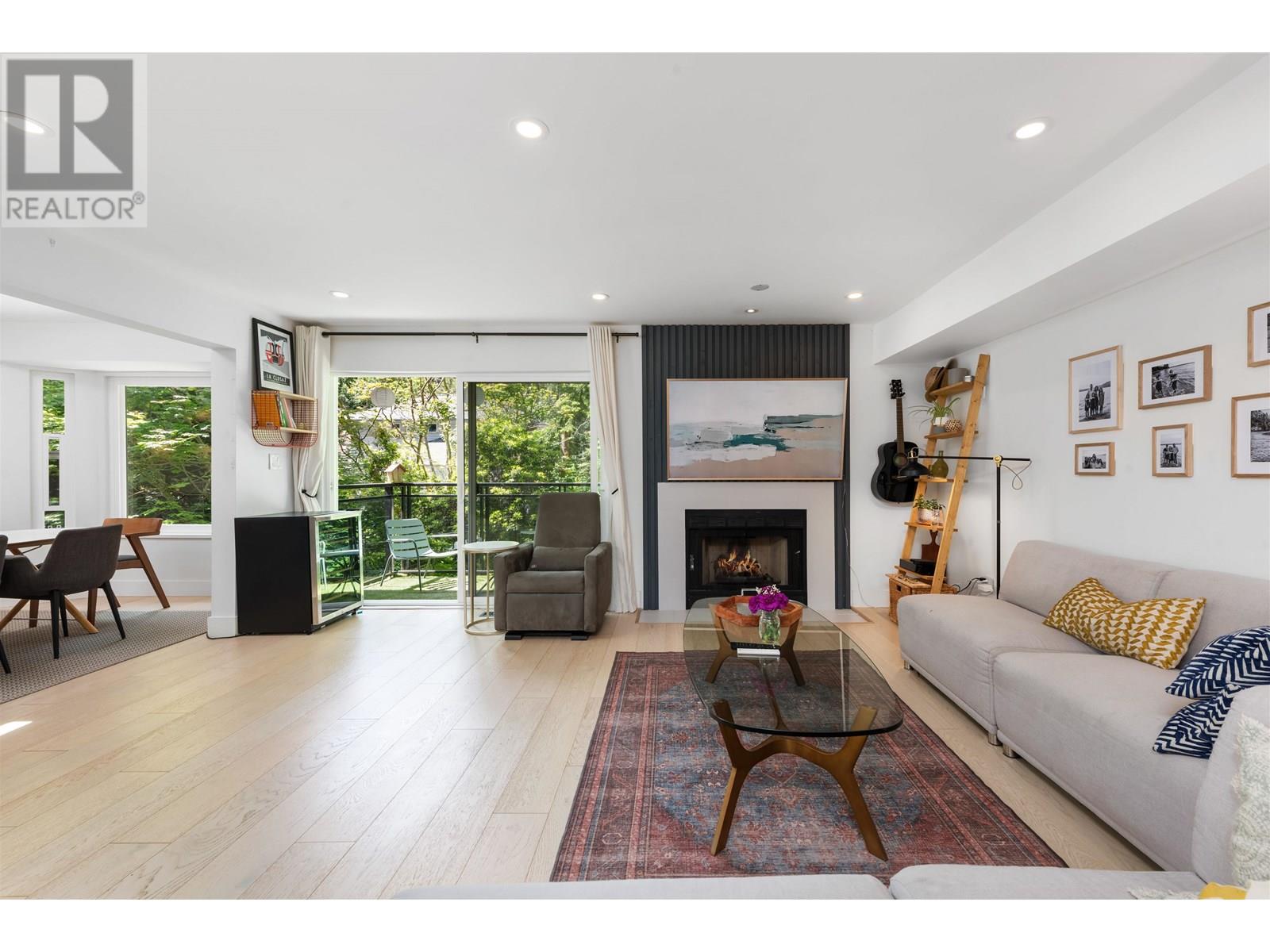 Photo 5 of 3958 Indian River Drive, North Vancouver BC