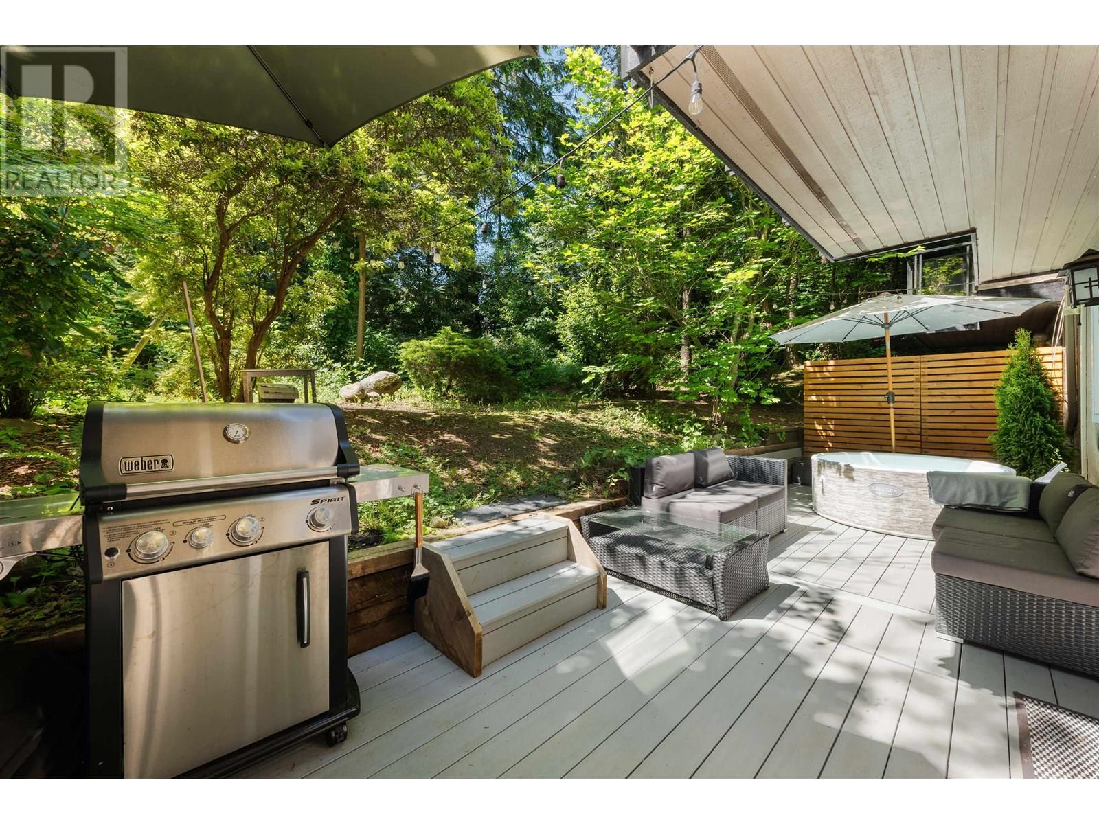 Photo 34 of 3958 Indian River Drive, North Vancouver BC
