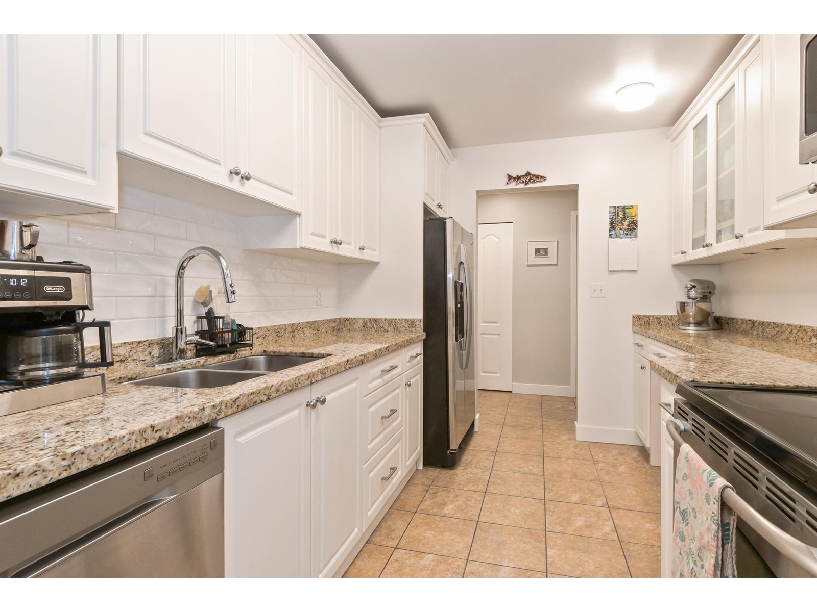 Photo 5 of 115 1760 Southmere Crescent, Surrey BC