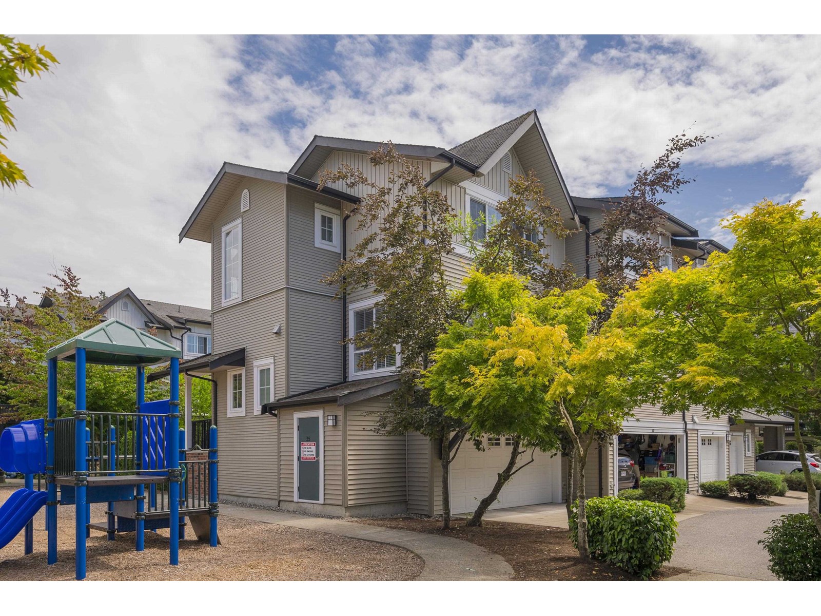 Photo 3 of 39 2450 161 A Street, Surrey BC