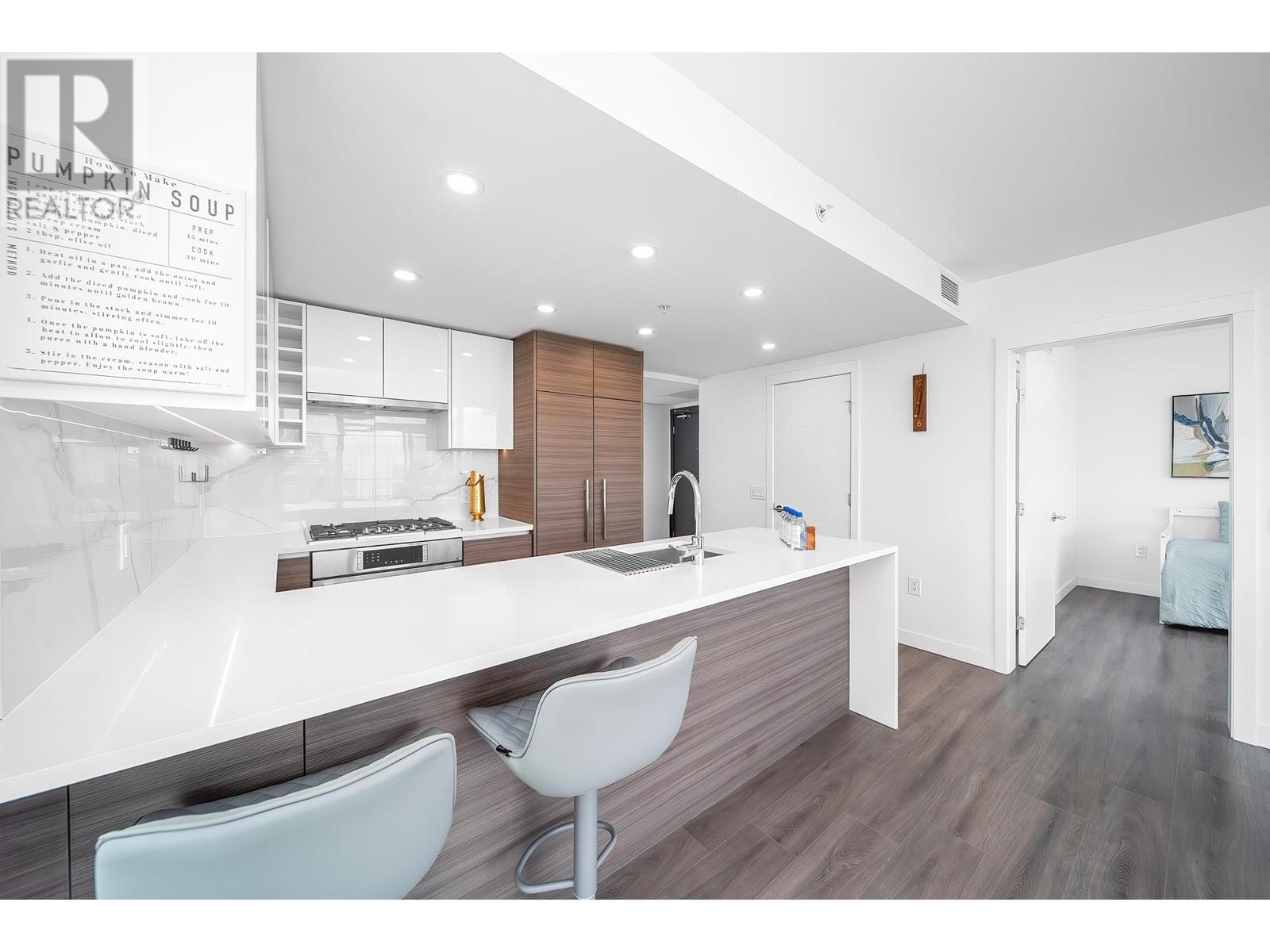 Photo 13 of 2506 823 Carnarvon Street, New Westminster BC