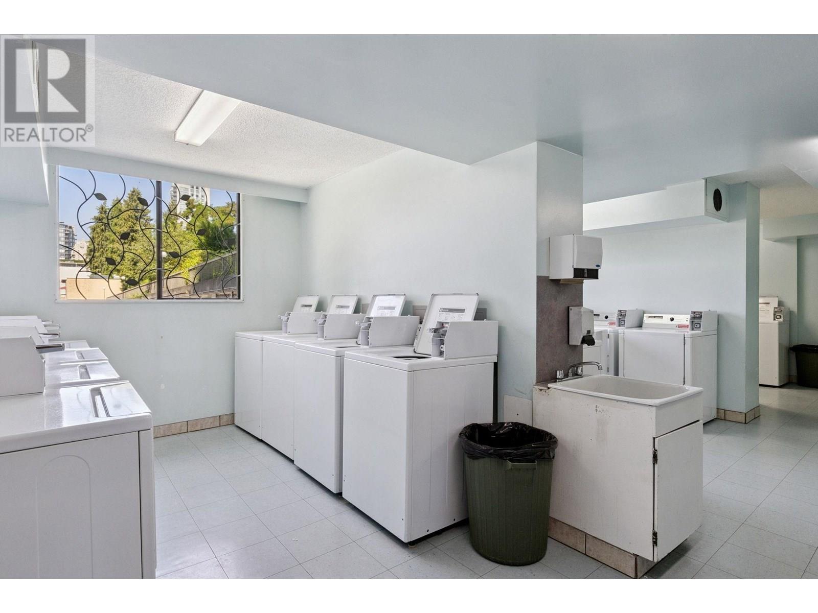 Photo 16 of 405 145 St Georges Avenue, North Vancouver BC