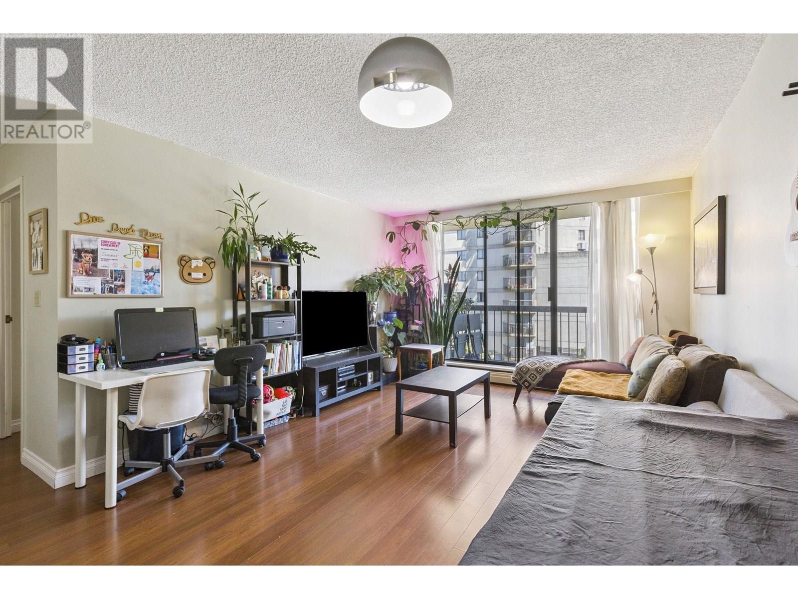 Photo 1 of 405 145 St Georges Avenue, North Vancouver BC