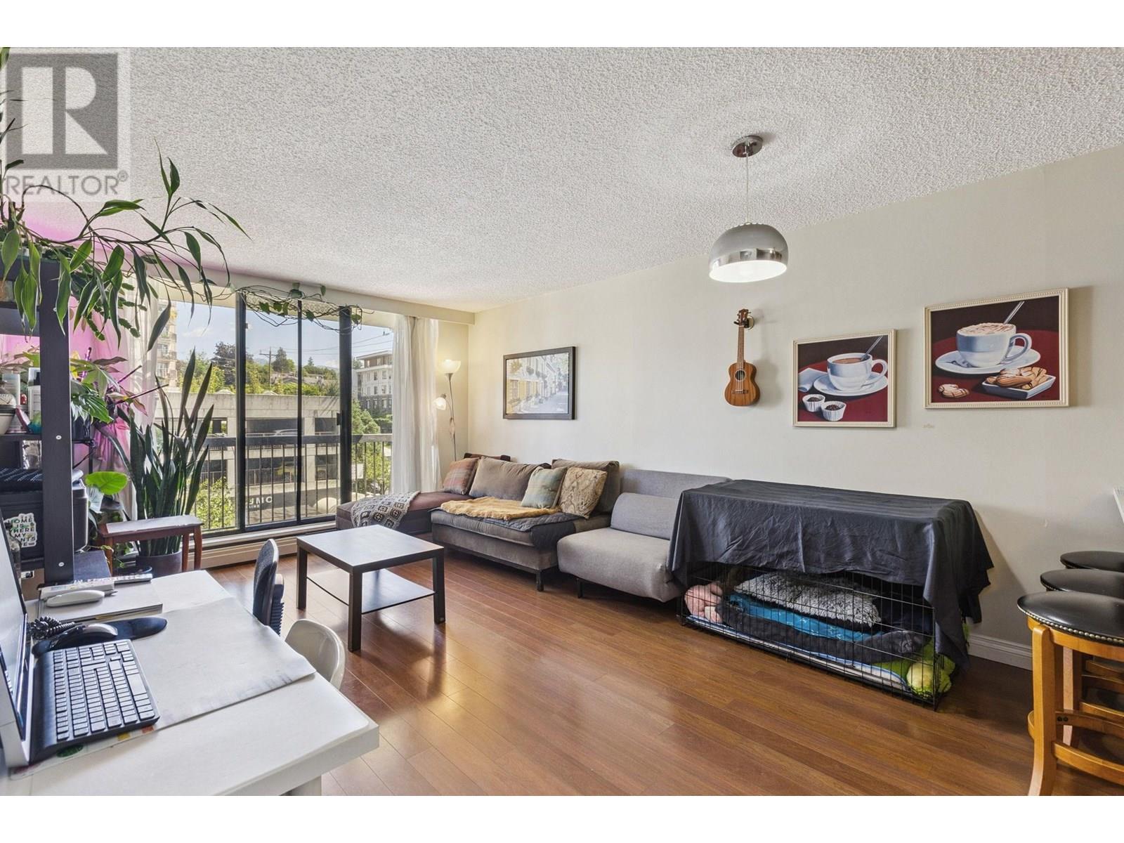 Photo 2 of 405 145 St Georges Avenue, North Vancouver BC