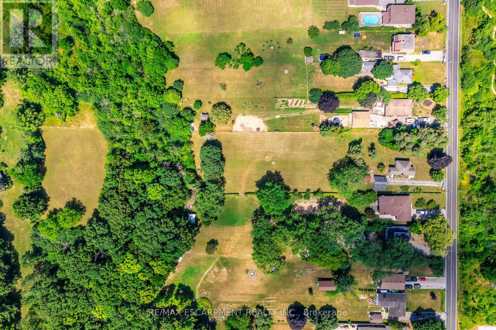 Photo 7 of 1412 Old York Road, Burlington ON