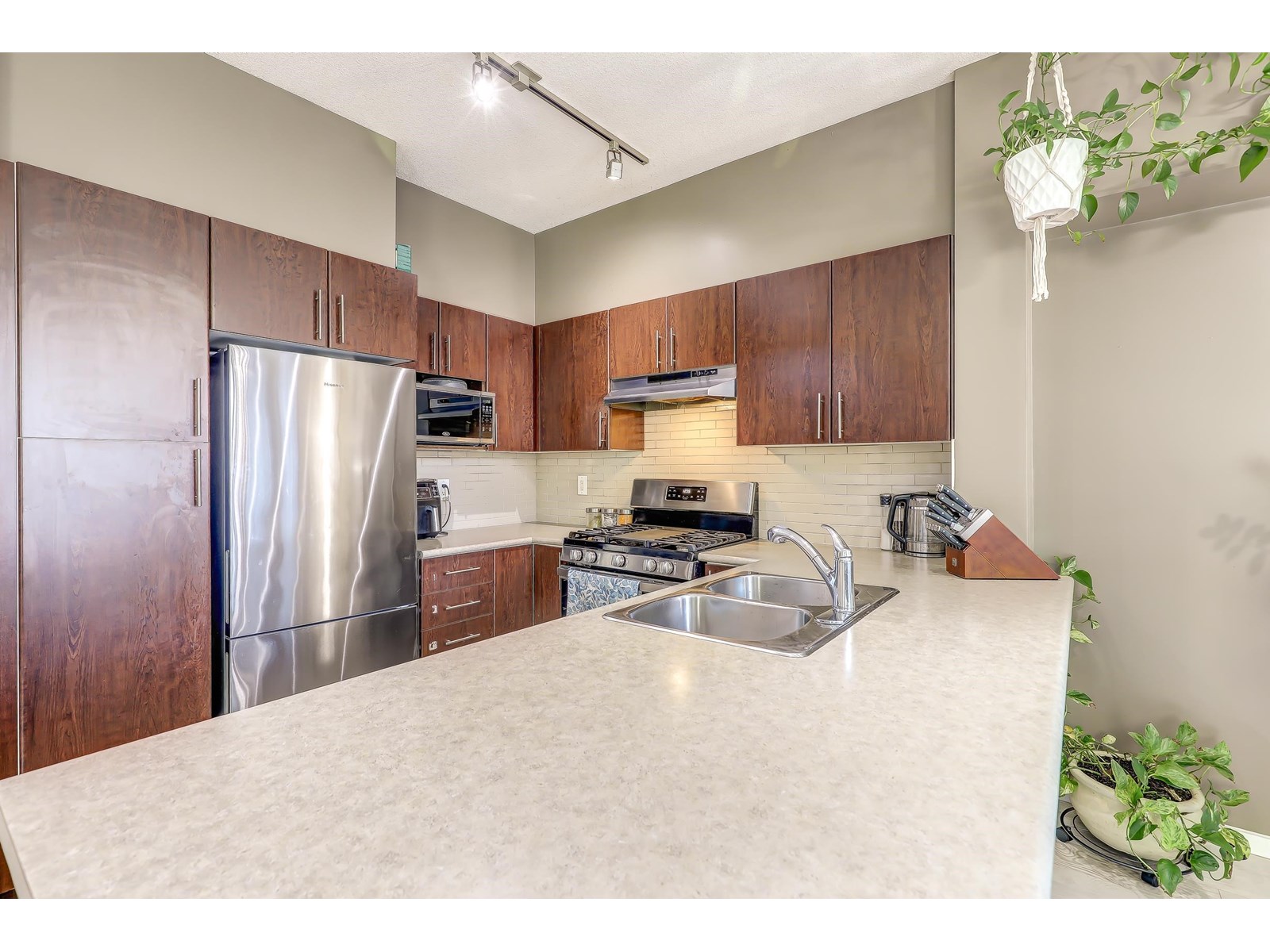Photo 21 of 35 15152 62 A Avenue, Surrey BC