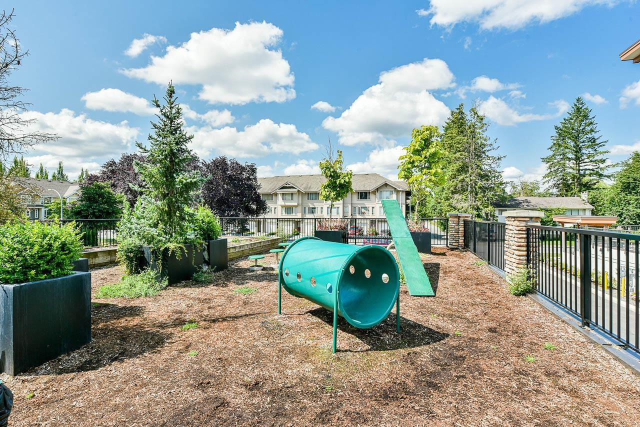 Photo 30 of 107 20175 53 Avenue, Langley BC