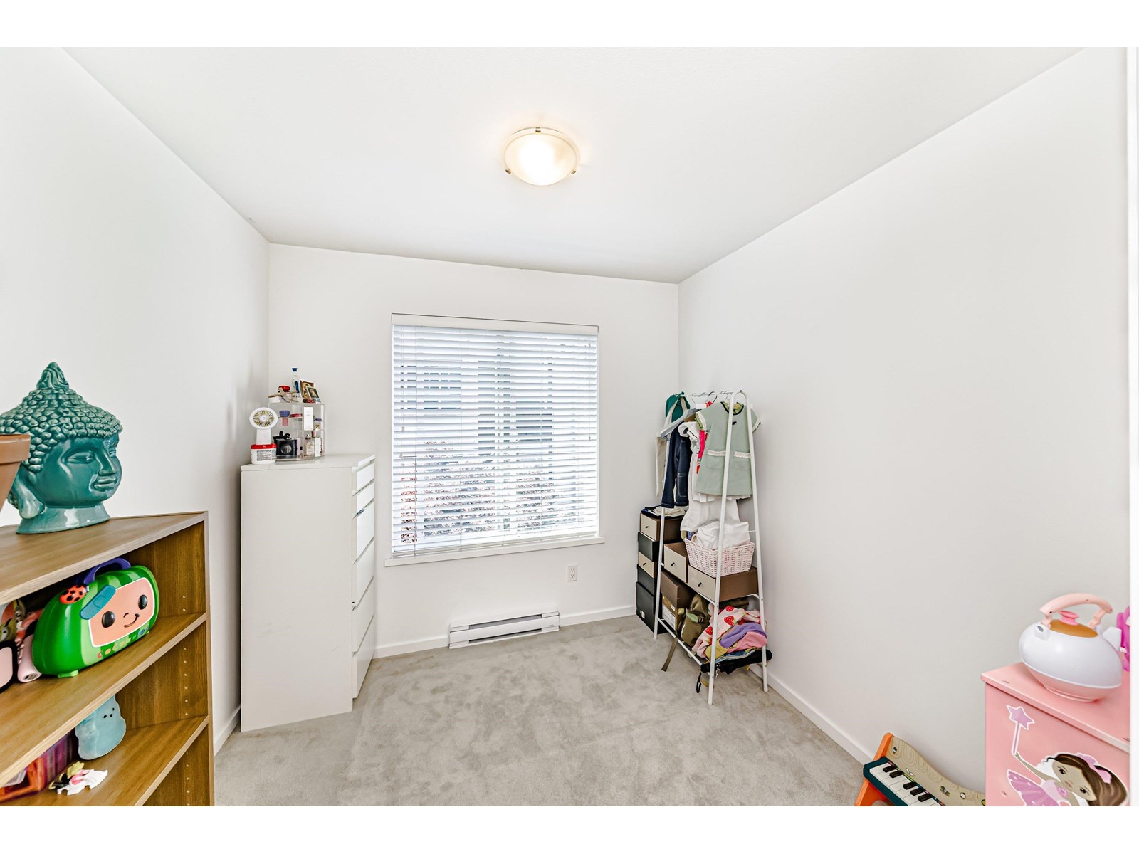 Photo 25 of 43 15340 Guildford Drive Drive, Surrey BC