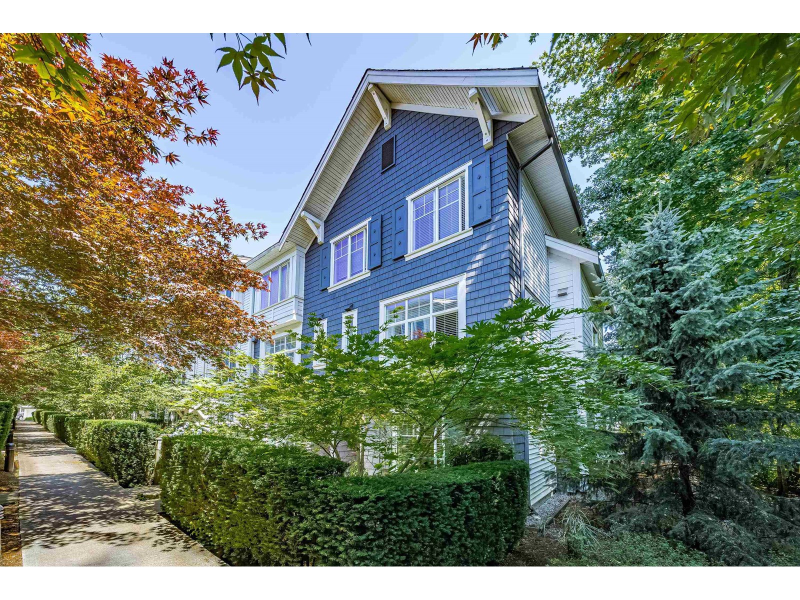 Photo 1 of 43 15340 Guildford Drive Drive, Surrey BC