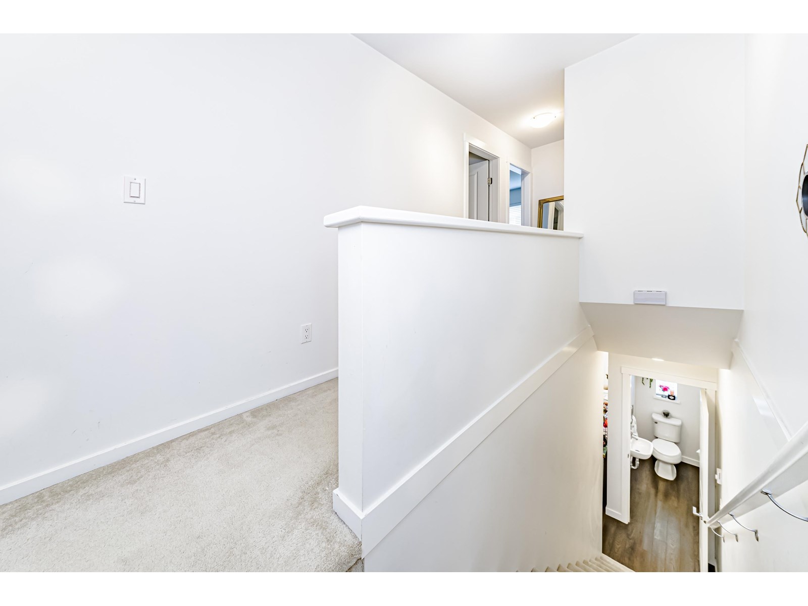 Photo 18 of 43 15340 Guildford Drive Drive, Surrey BC